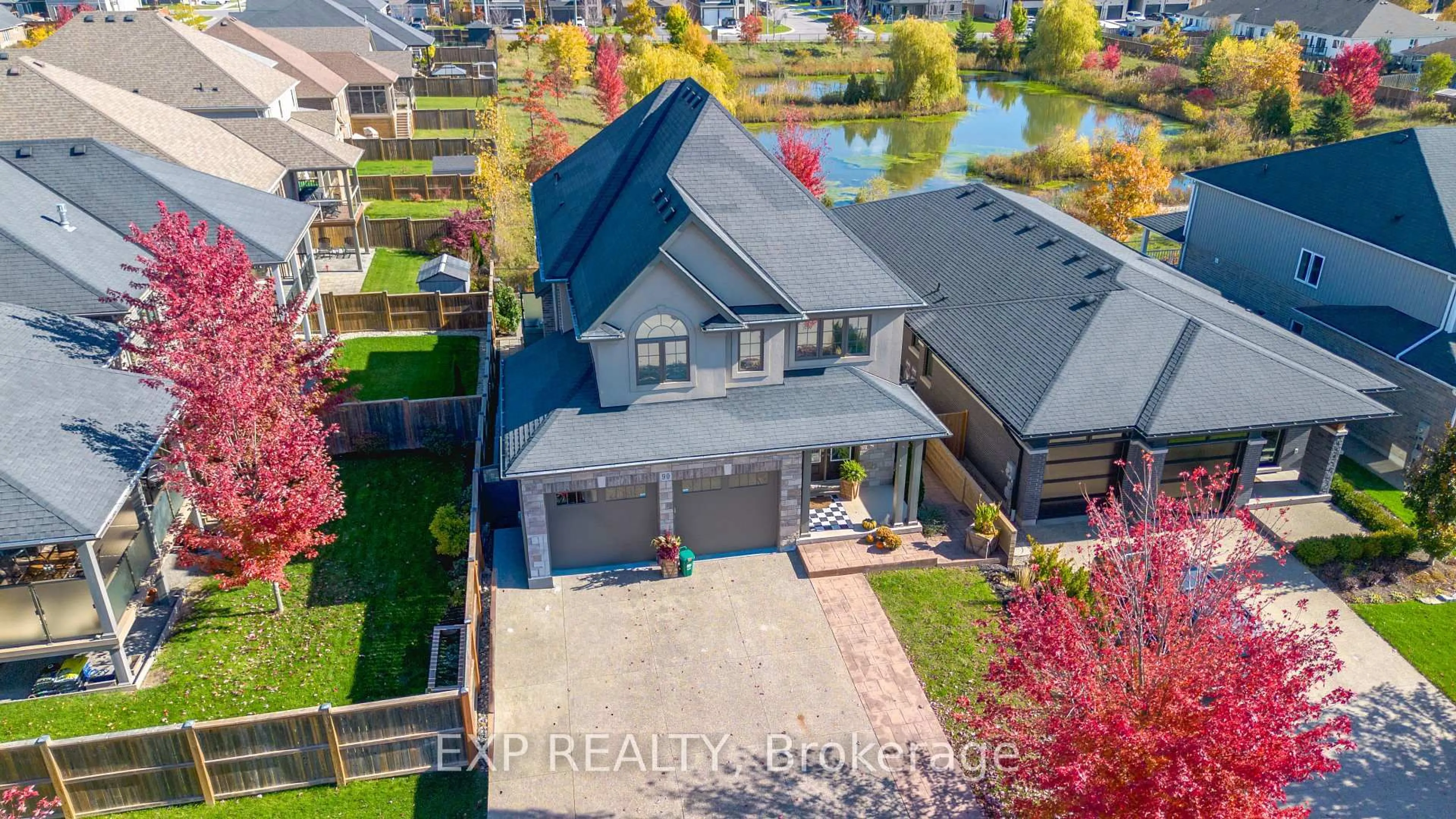 A pic from outside/outdoor area/front of a property/back of a property/a pic from drone, water/lake/river/ocean view for 90 Days Ave, Thorold Ontario L2V 0E6