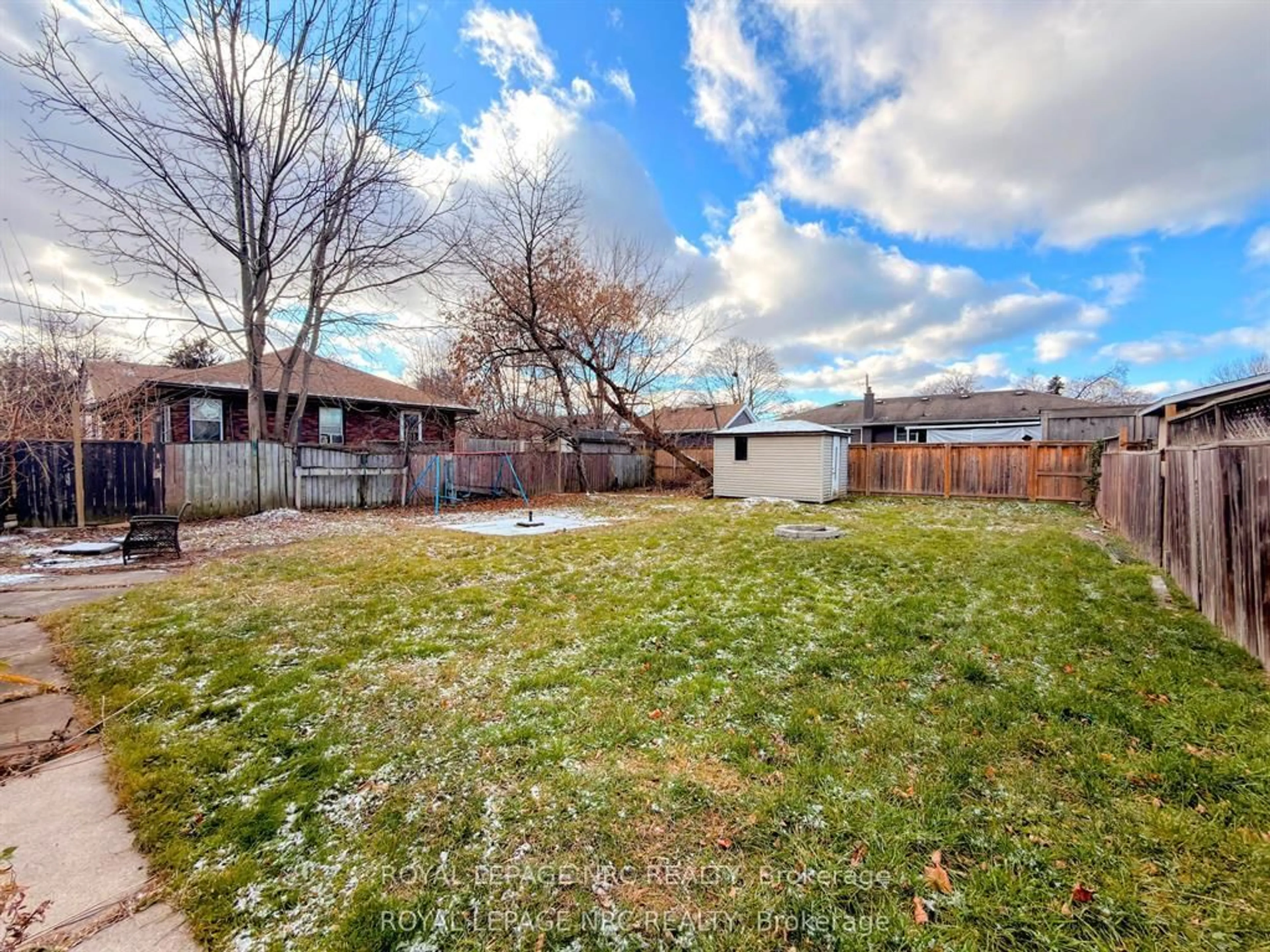 Unknown for 557 Geneva St, St. Catharines Ontario L2N 2J1