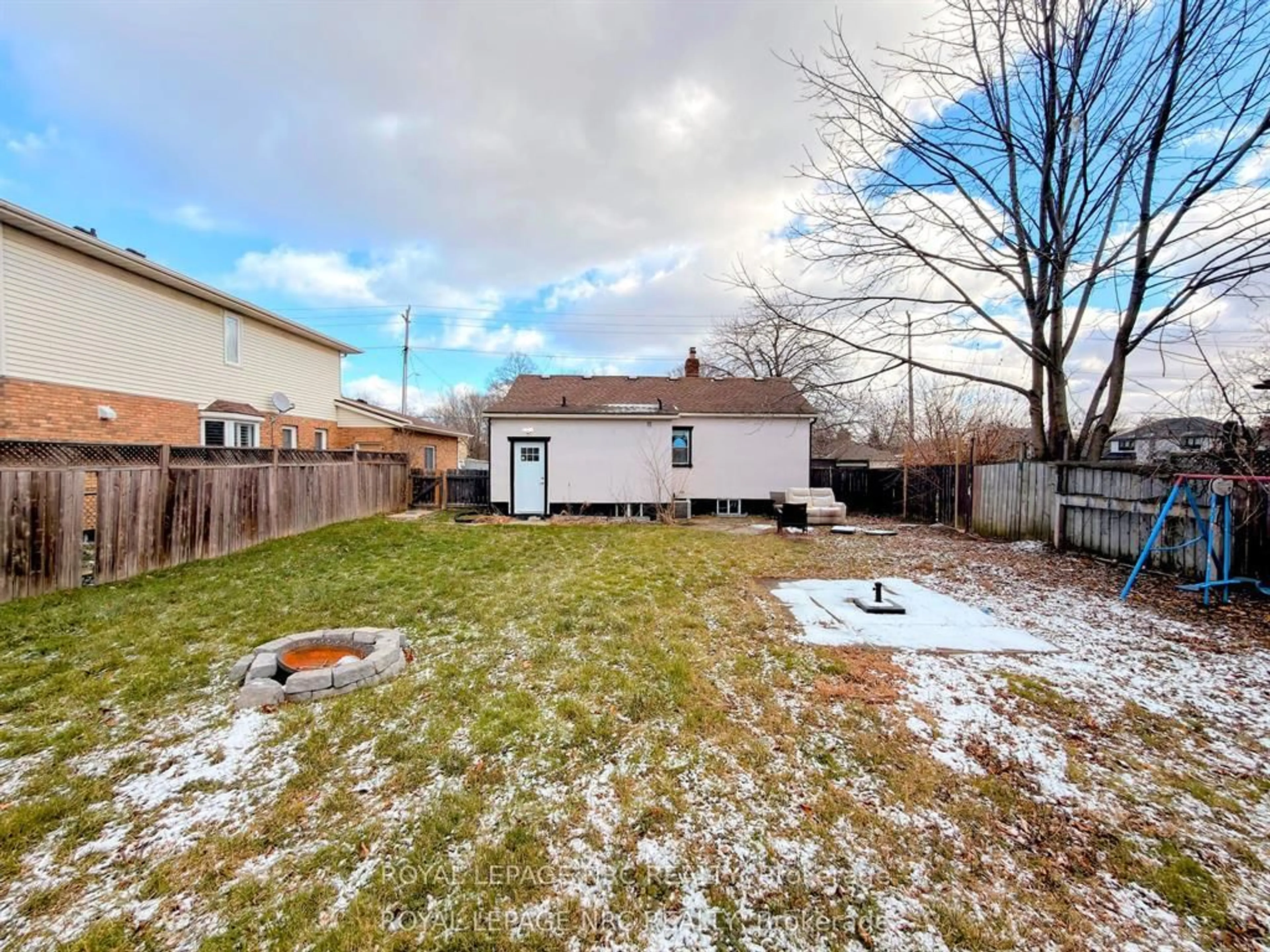 Unknown for 557 Geneva St, St. Catharines Ontario L2N 2J1