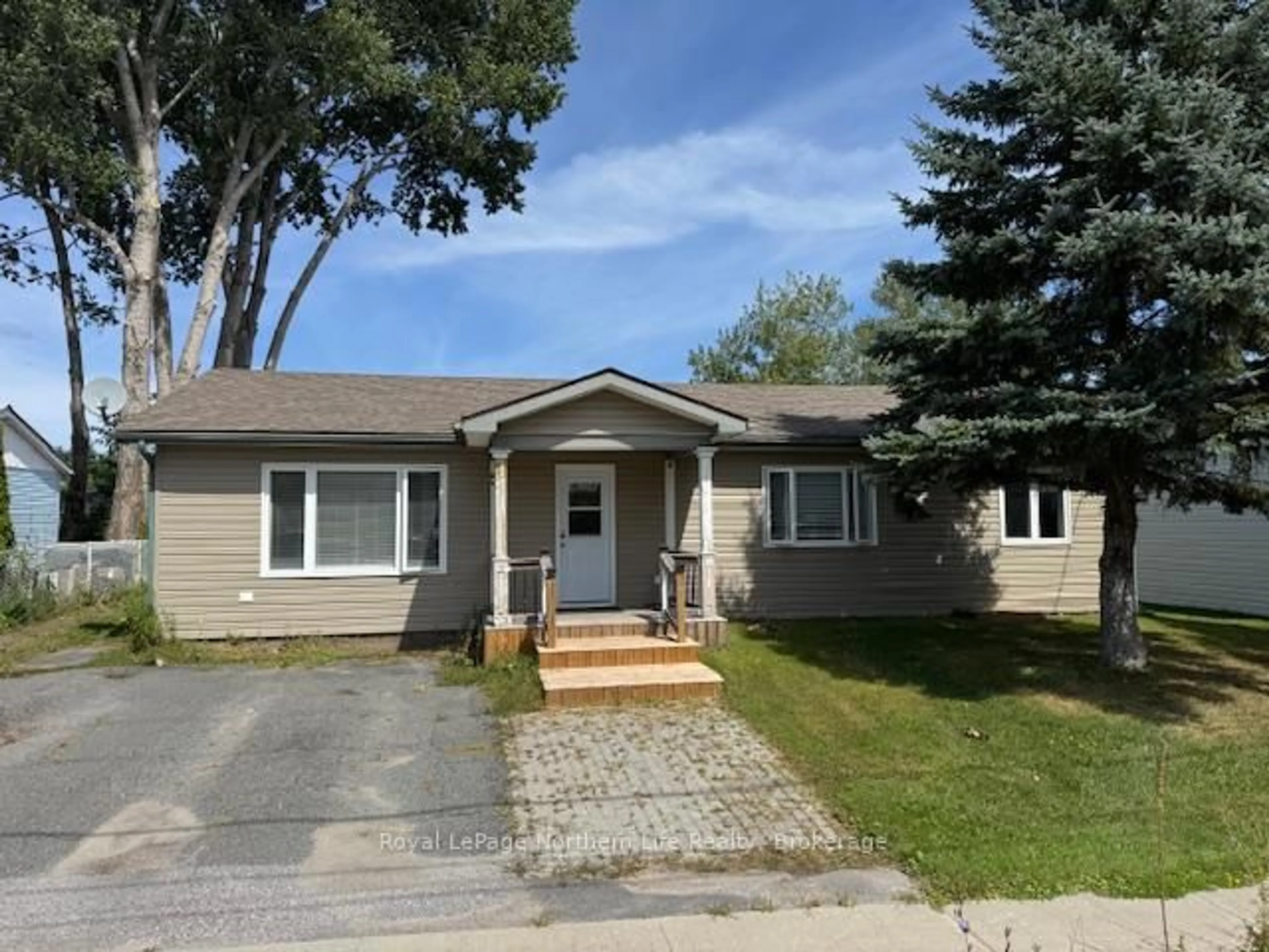 Home with vinyl exterior material, street for 53 Waterfront Dr, West Nipissing Ontario P0H 1G0