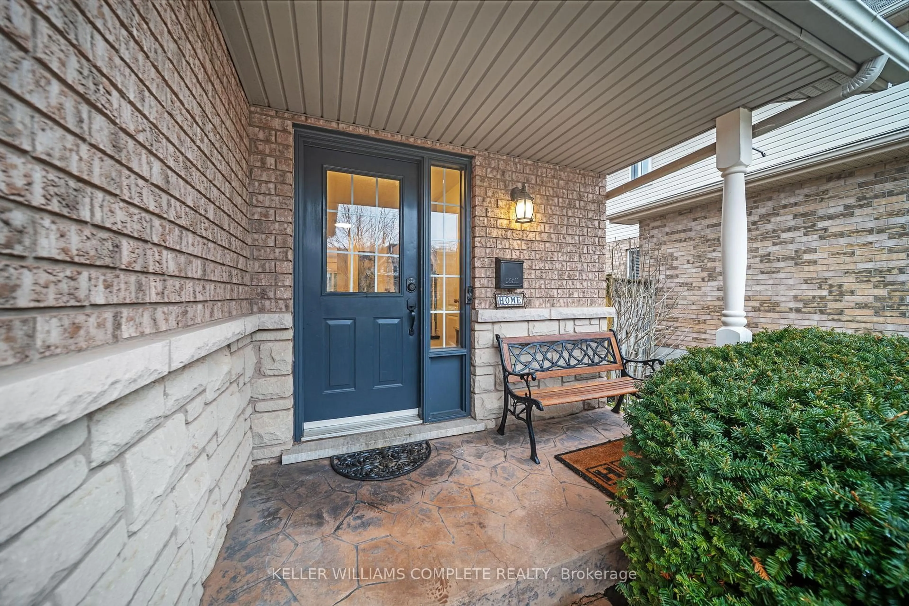 Indoor entryway for 83 Udell Way, Grimsby Ontario L3M 5K9