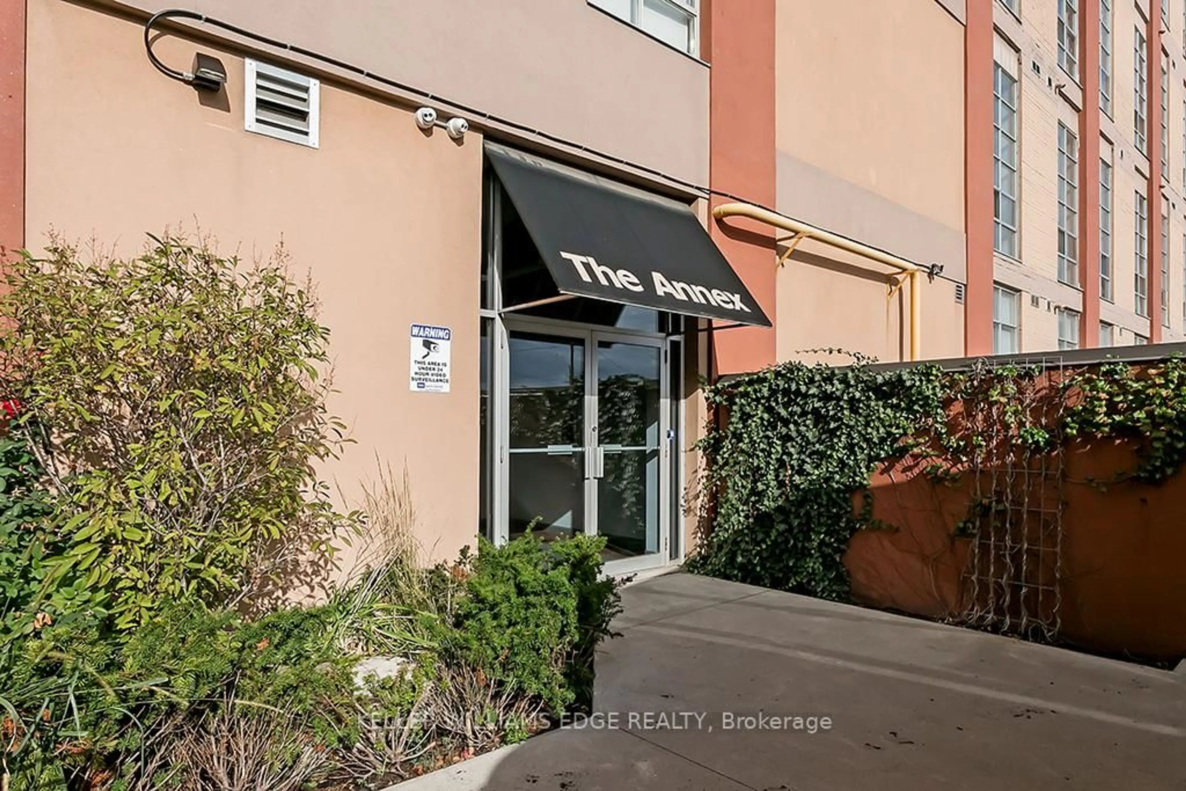 Unknown for 11 Rebecca St #311, Hamilton Ontario L8R 3H7