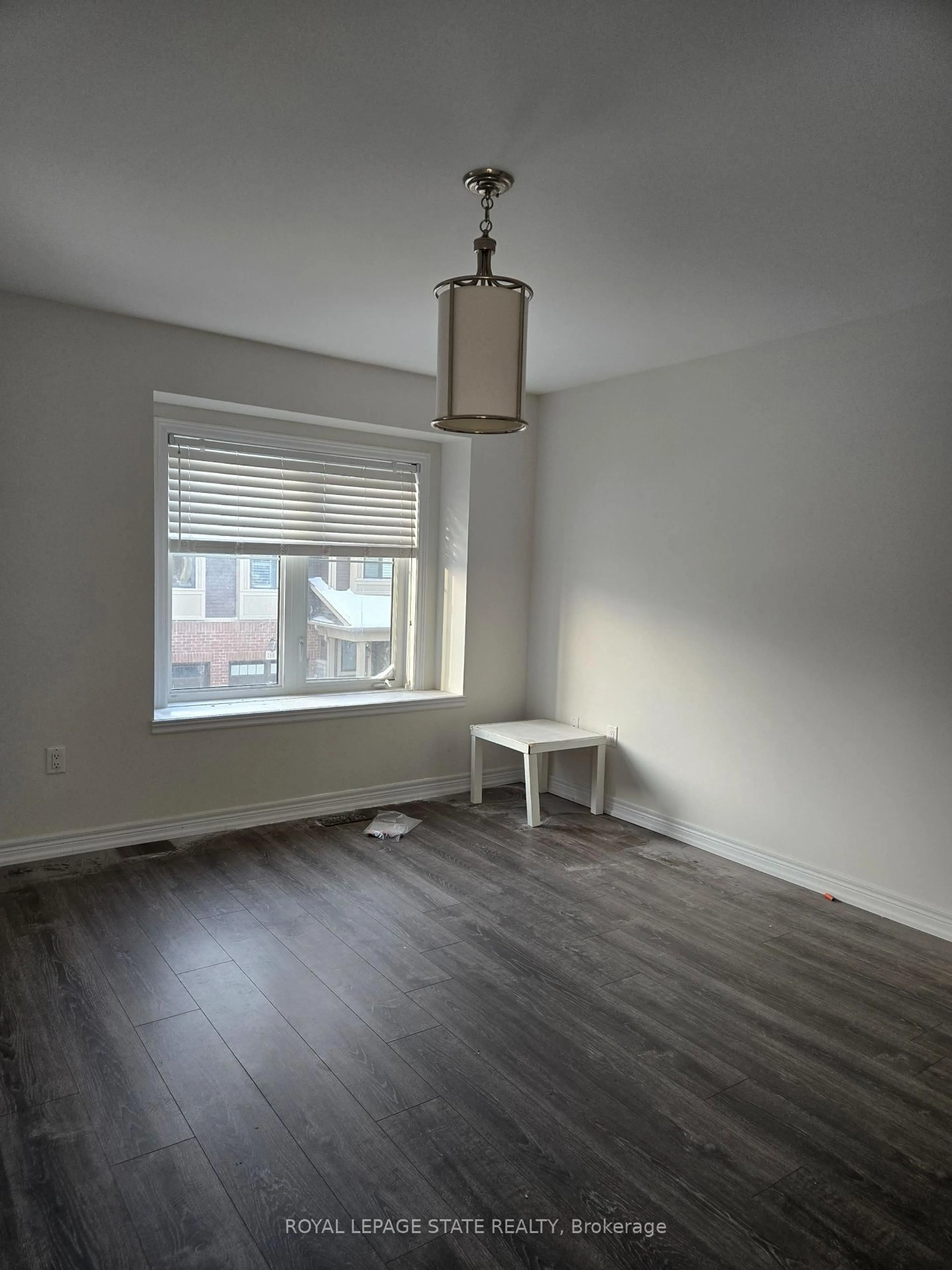 A pic of a room for 1890 Rymal Rd #180, Hamilton Ontario L0R 1P0