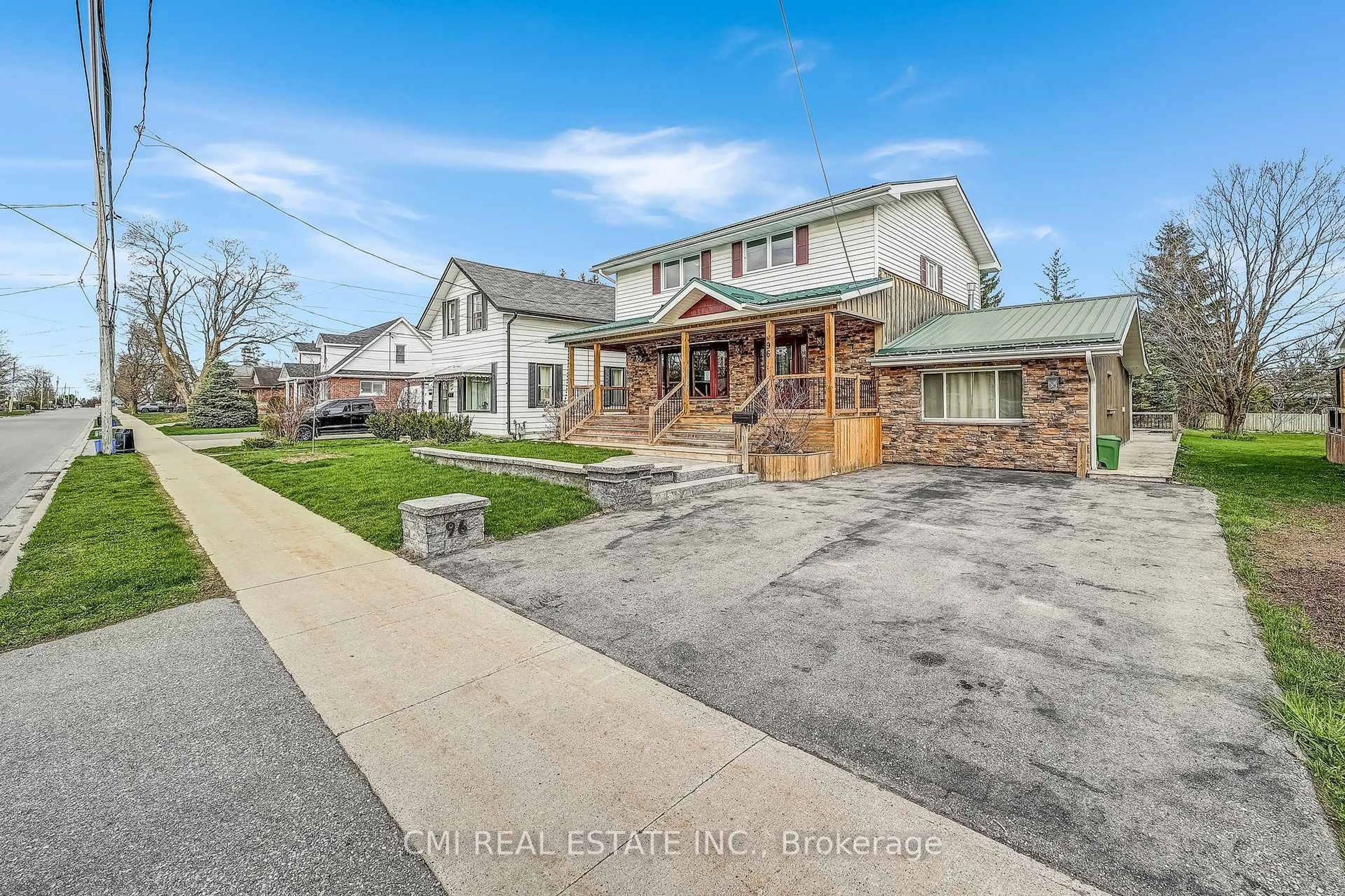 A pic from outside/outdoor area/front of a property/back of a property/a pic from drone, street for 96 Elgin St, Kawartha Lakes Ontario K9V 3W7