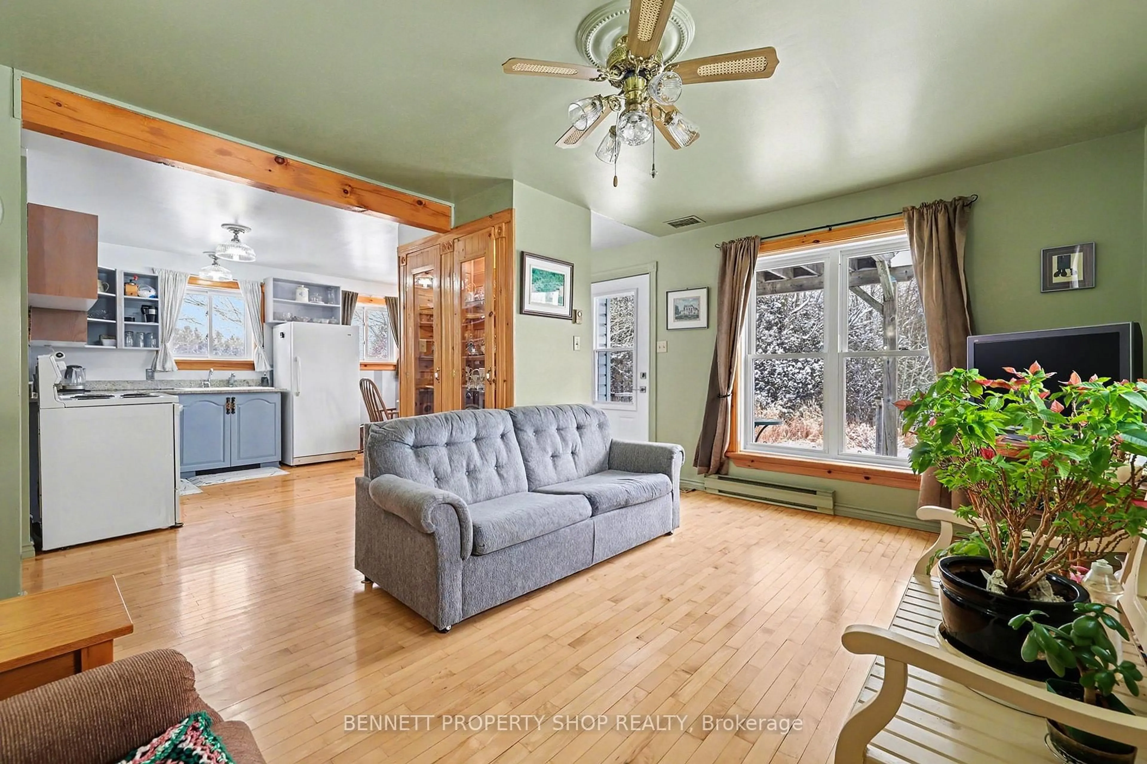 Living room with furniture, unknown for 541 Drummond Con 5b Concession, Perth Ontario K7H 3C8