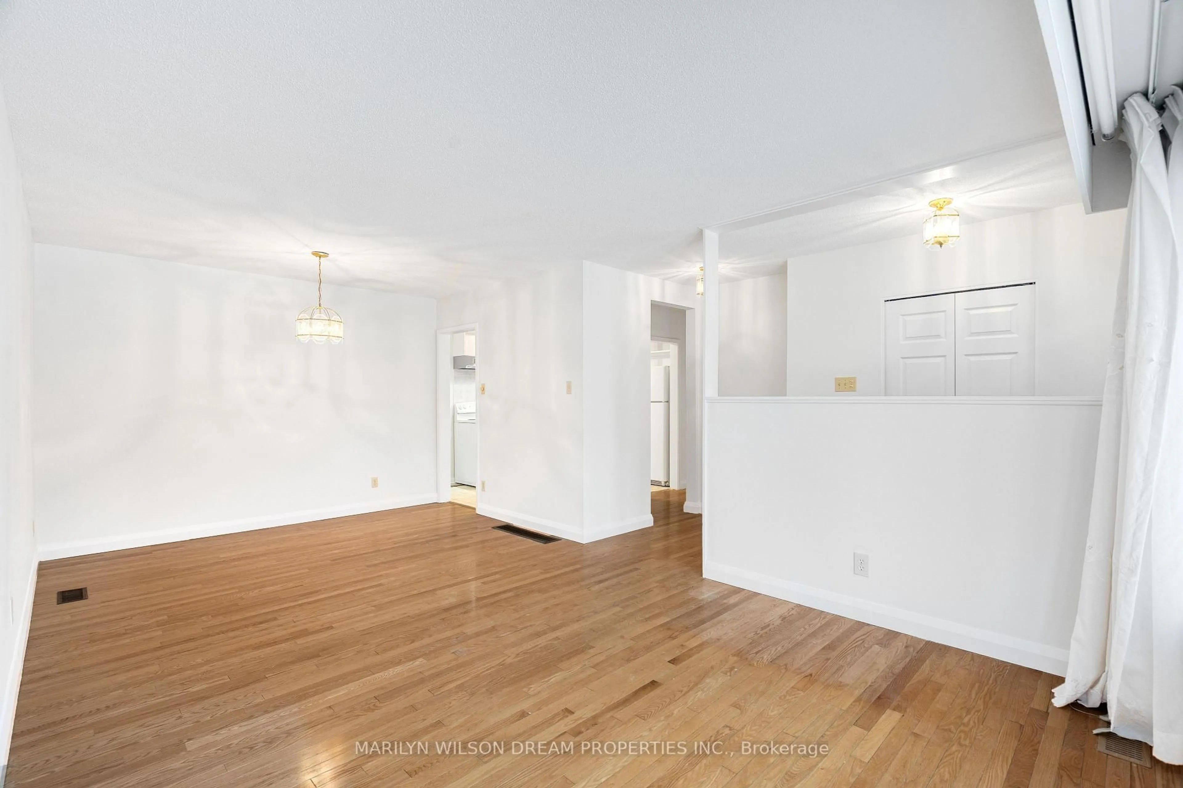 A pic of a room for 18 Virgil Rd, Ottawa Ontario K2H 6B3