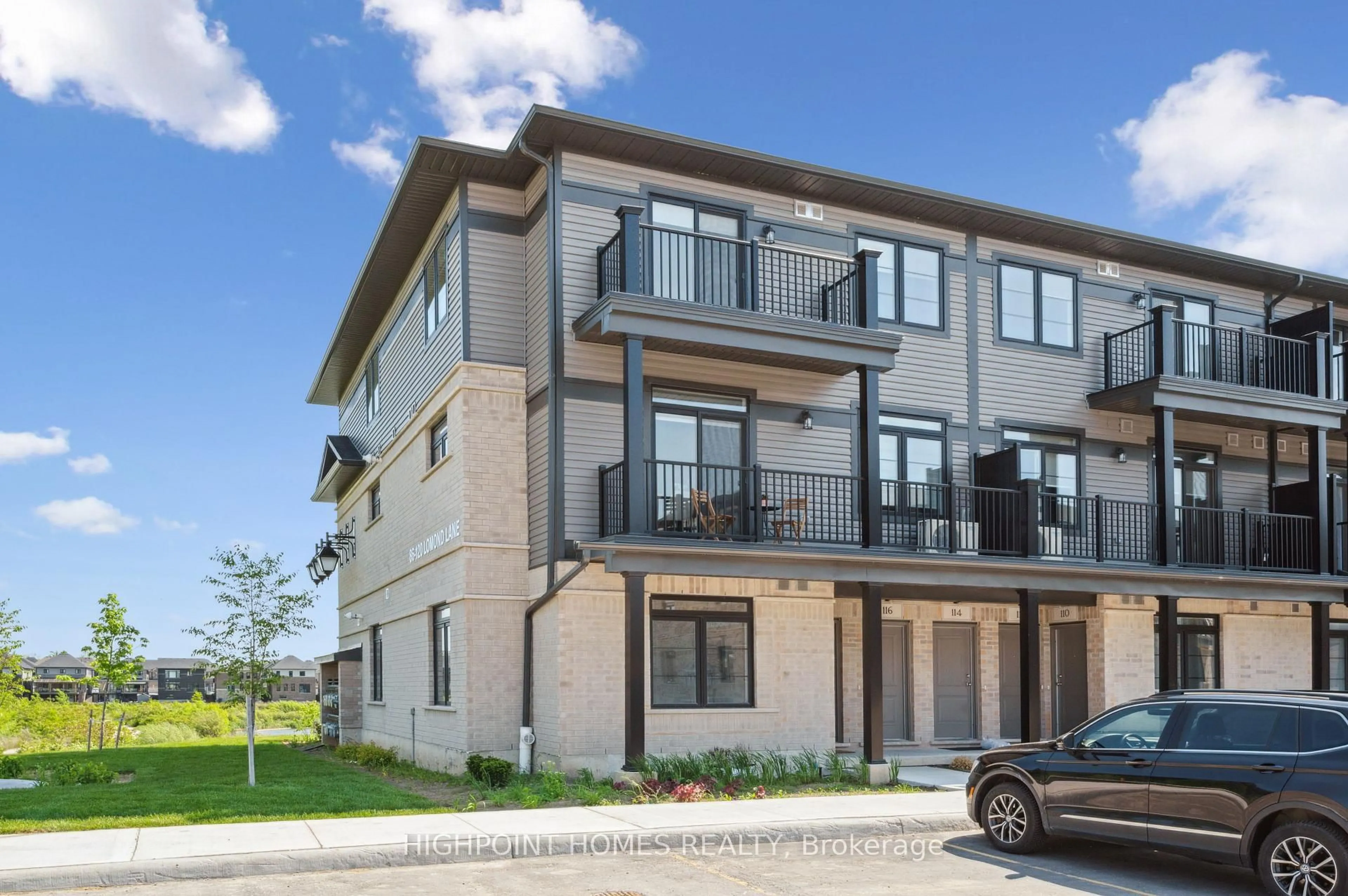 Home with vinyl exterior material, street for 25 Graphite Dr, Kitchener Ontario N2P 0G1