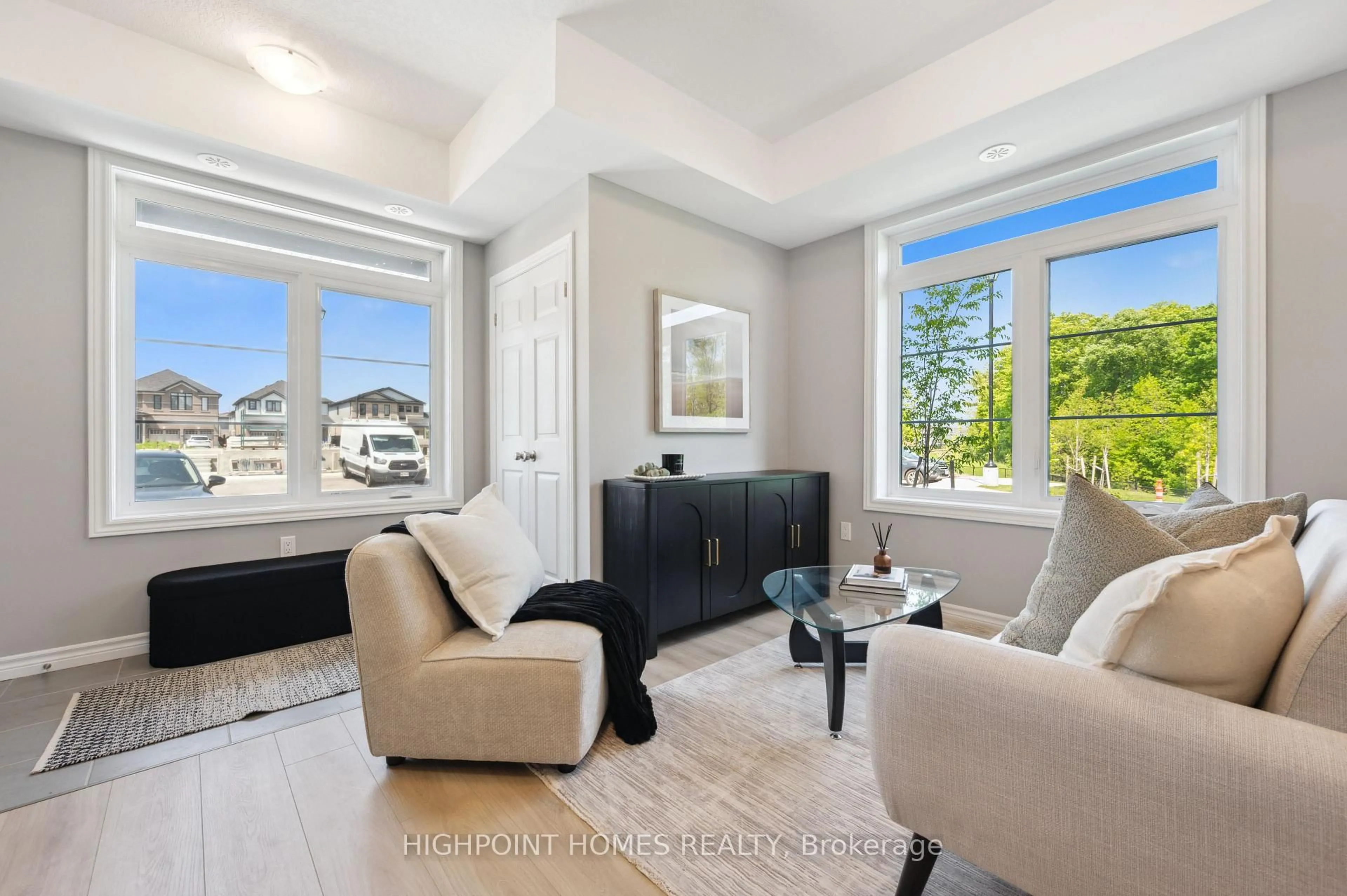 Living room with furniture, unknown for 25 Graphite Dr, Kitchener Ontario N2P 0G1