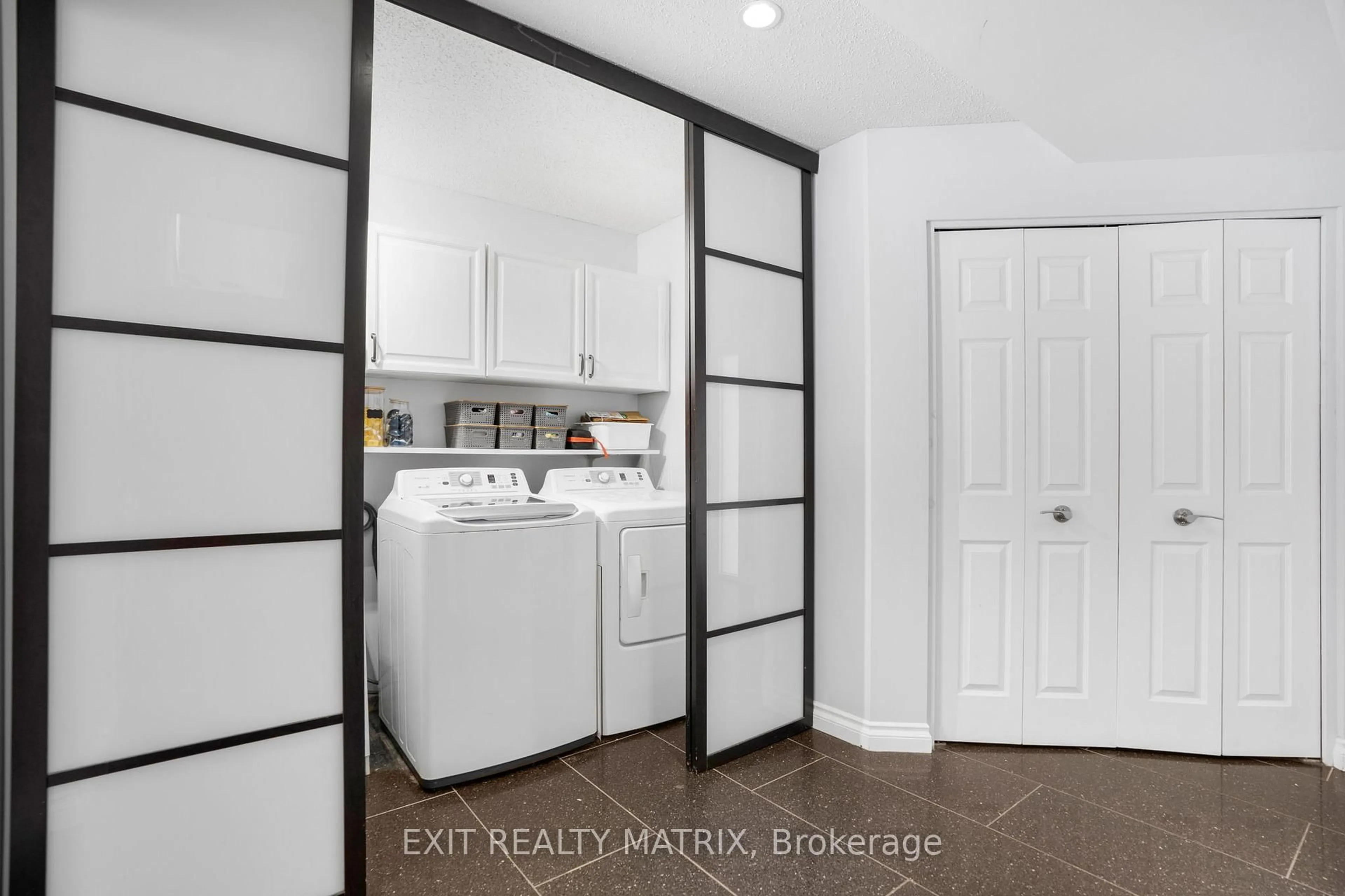 Laundry room for 1322 Du Gouverneur Dr, Ottawa Ontario K4C 1E2