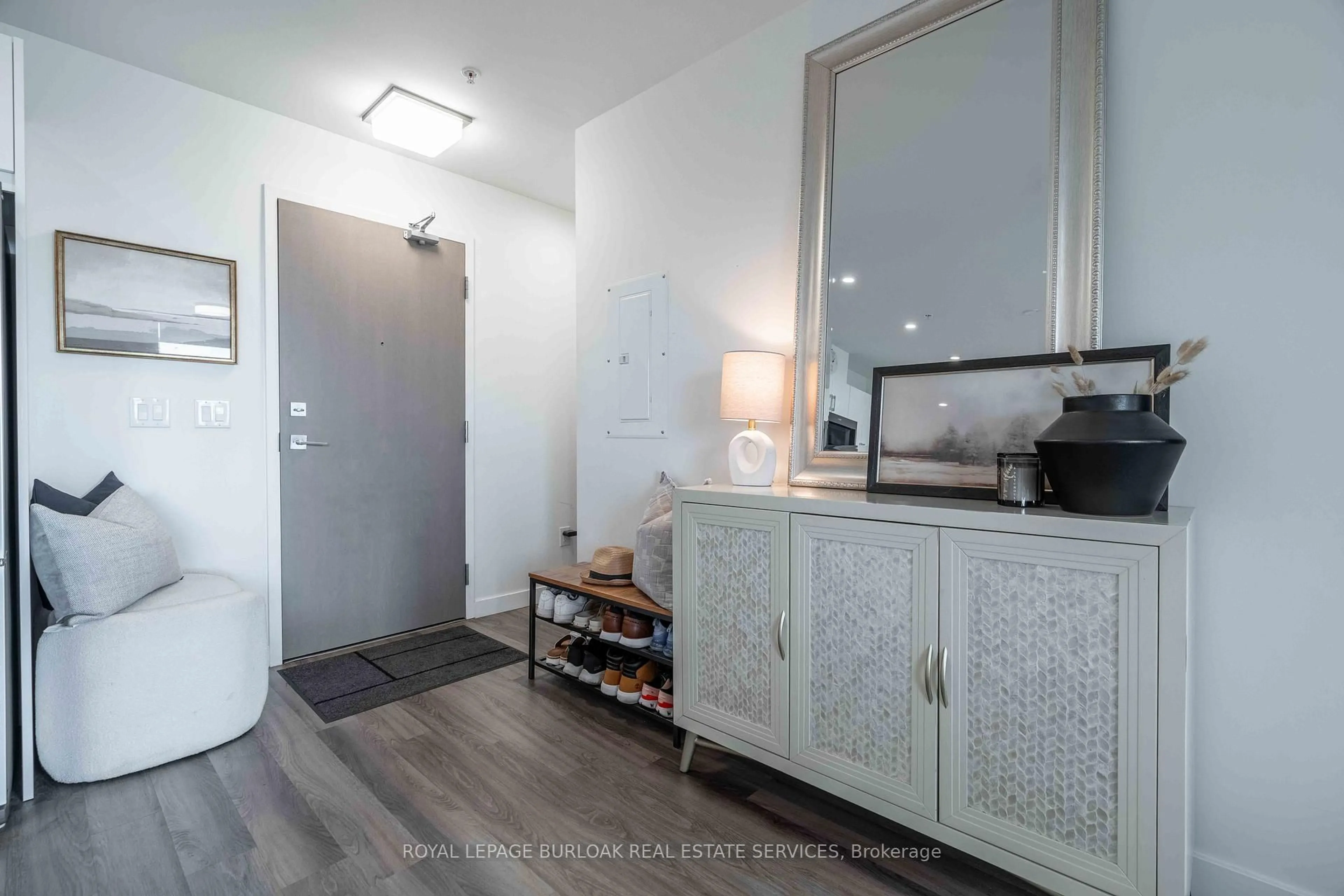 Unknown for 455 Charlton Ave #306, Hamilton Ontario L8N 0B2