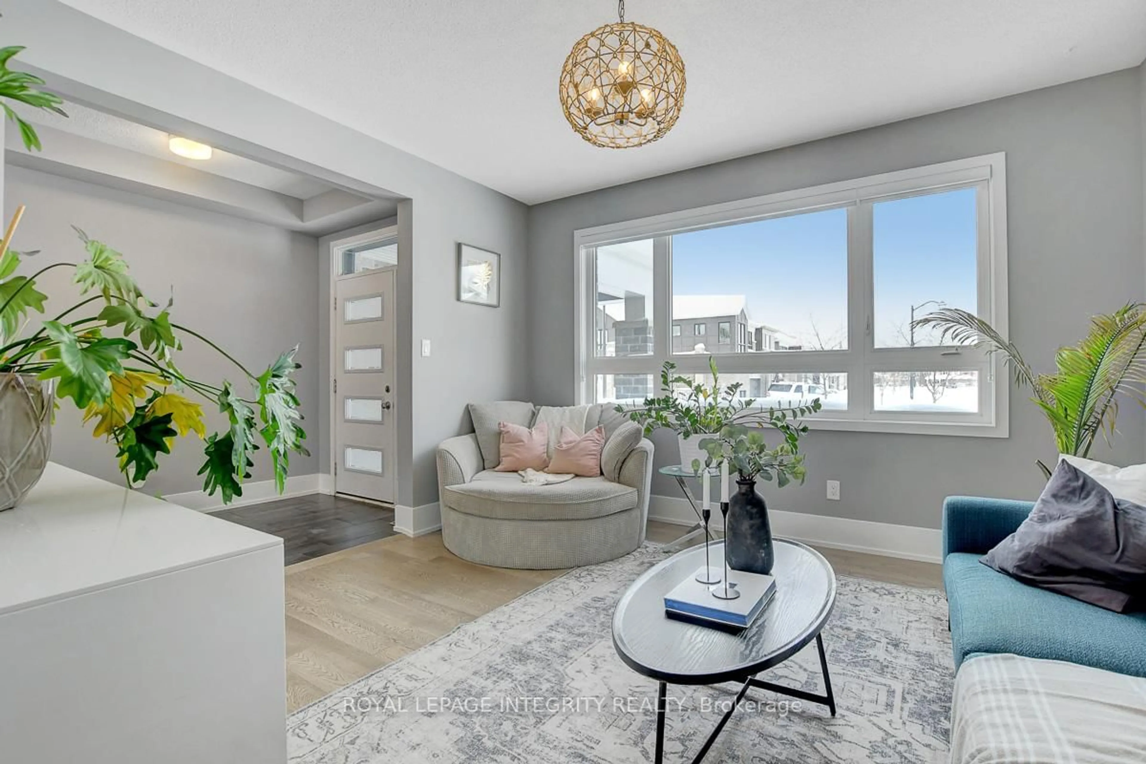 Living room with furniture, unknown for 129 Reliance Rdge, Ottawa Ontario K2V 0R3