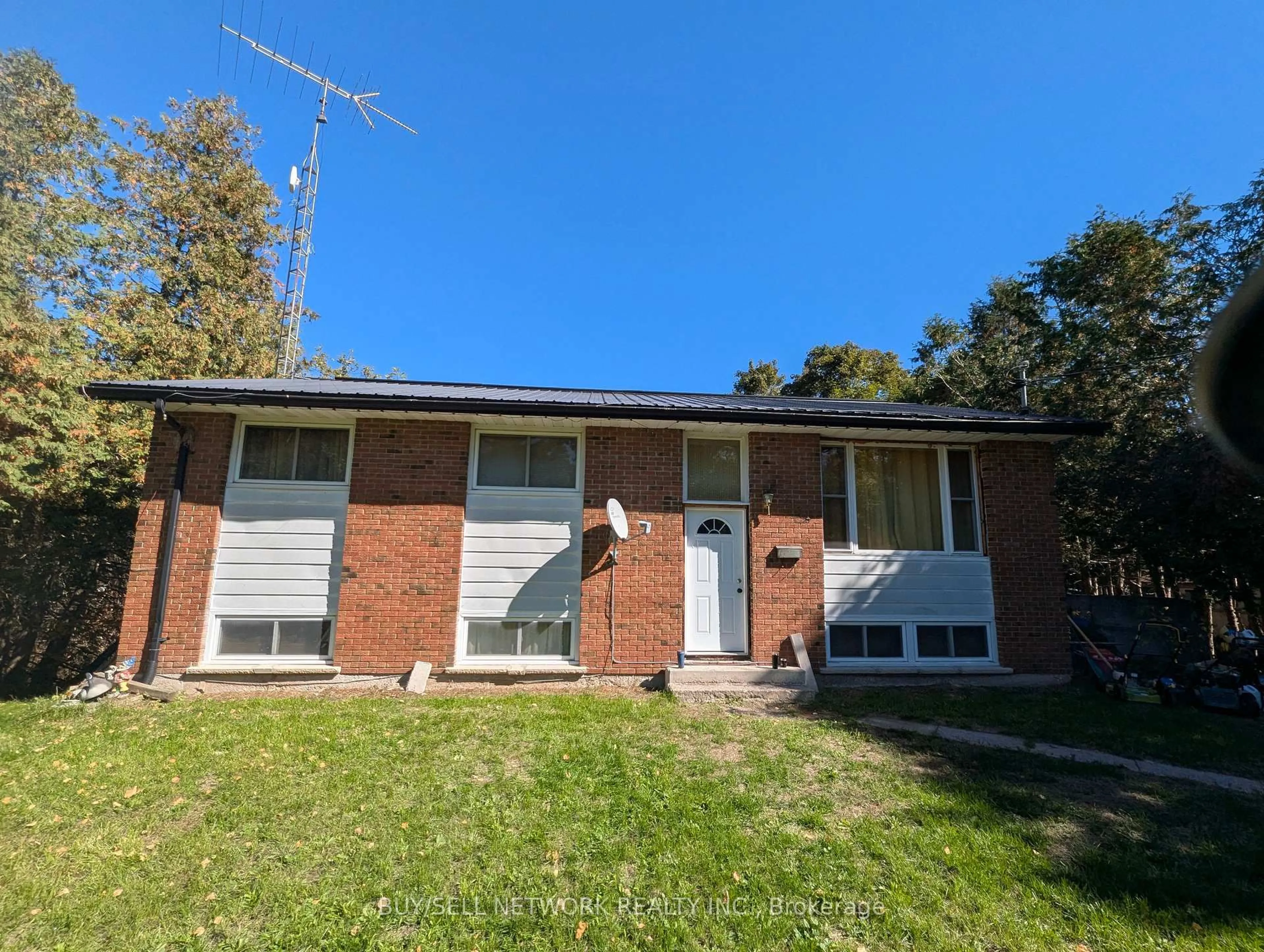 Home with brick exterior material, street for 2131 Arborview Dr, Selwyn Ontario K0L 2H0