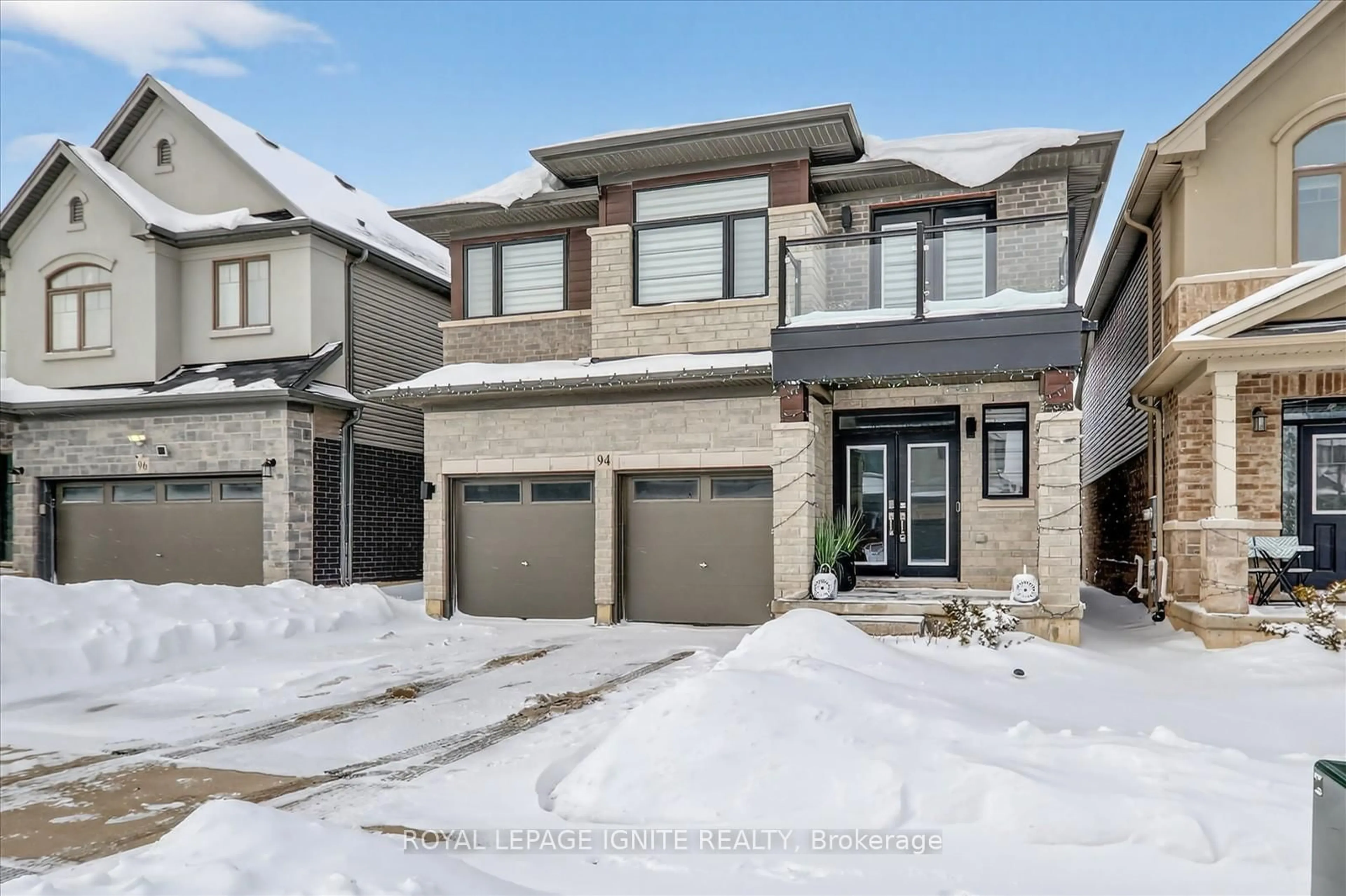 Home with brick exterior material, street for 94 Cooke Ave, Brantford Ontario N3T 0T3