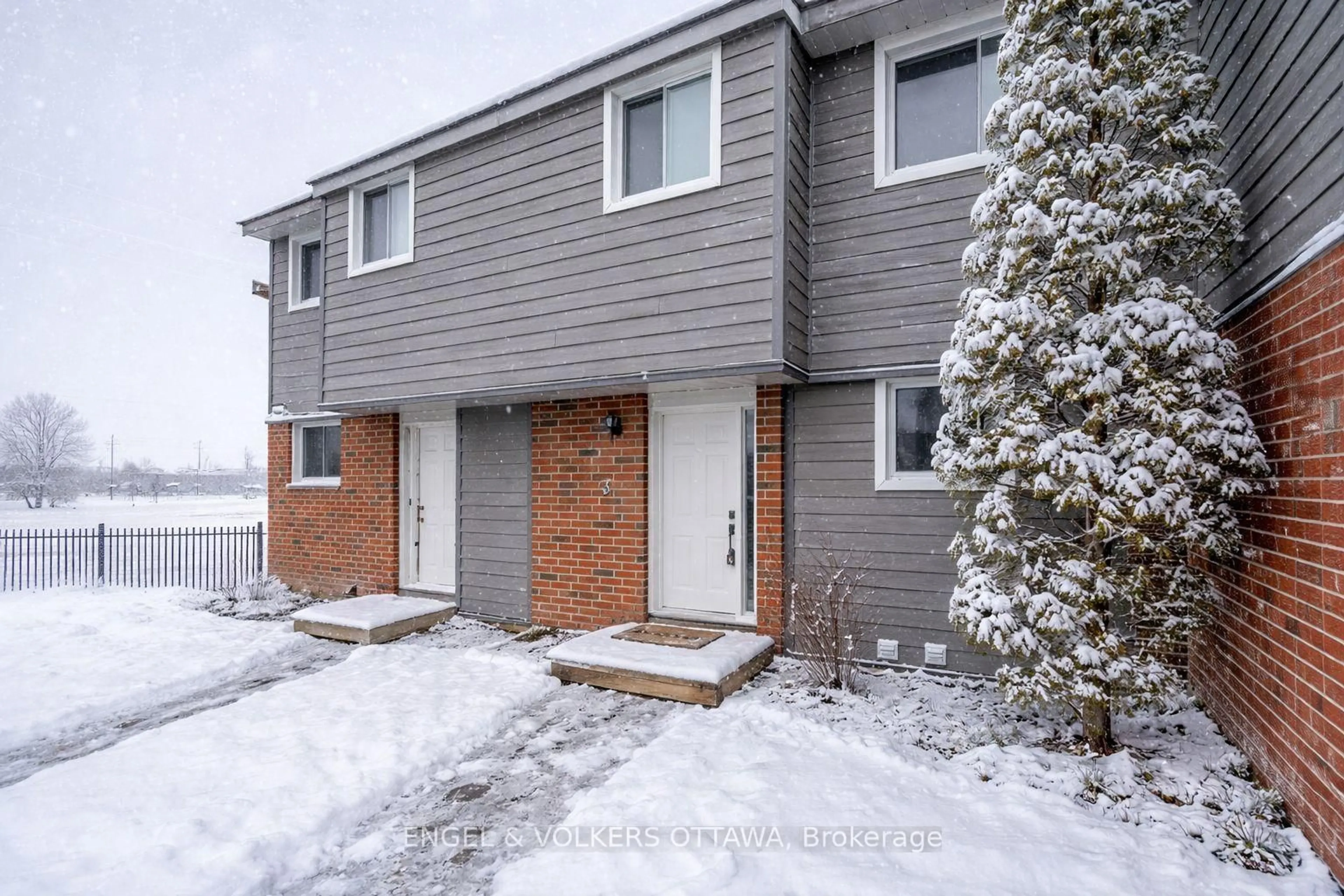 Unknown for 3 GLENCOE St, Ottawa Ontario K2H 8S5