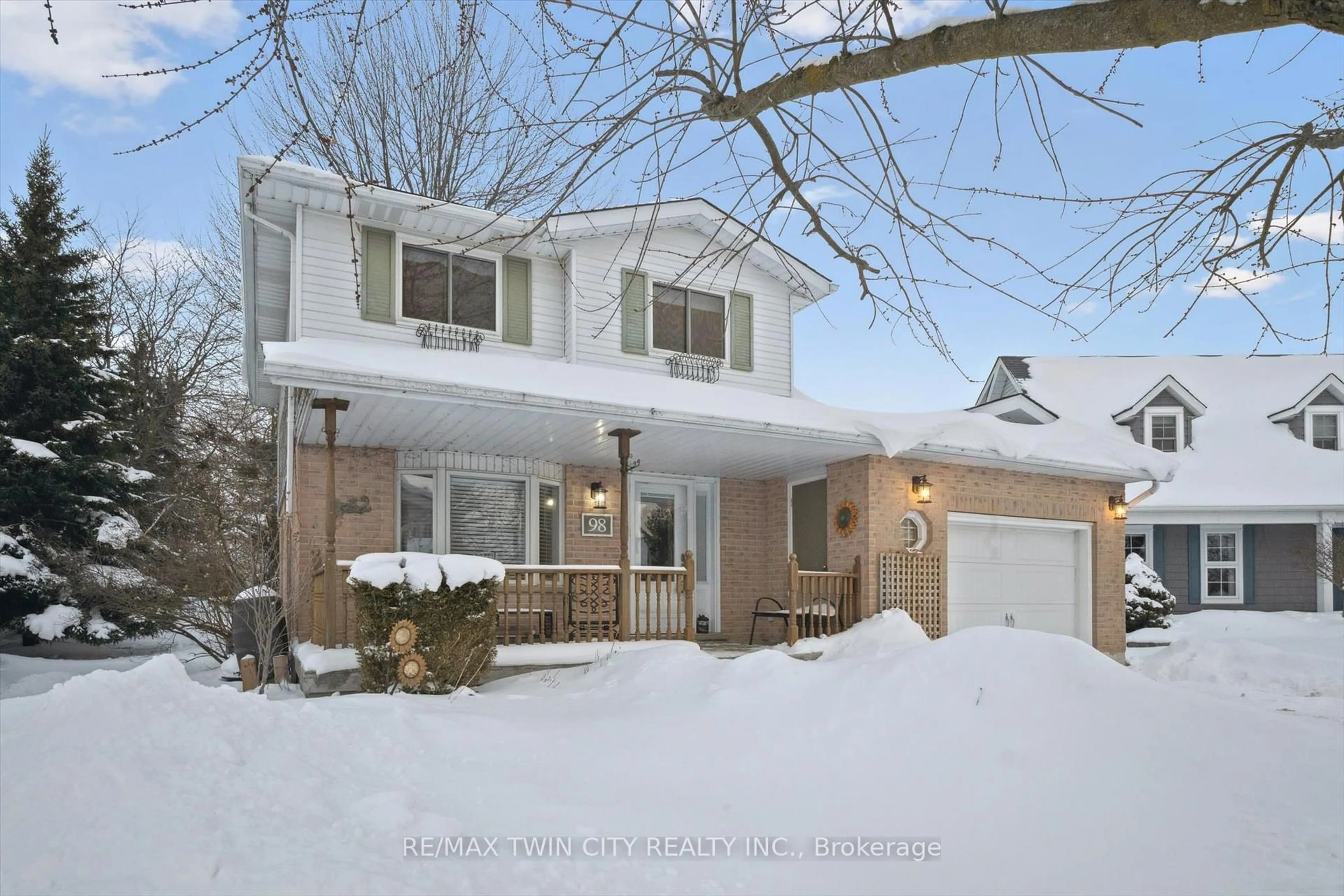 Unknown for 98 Old Maple Lane, Kitchener Ontario N2N 3B3