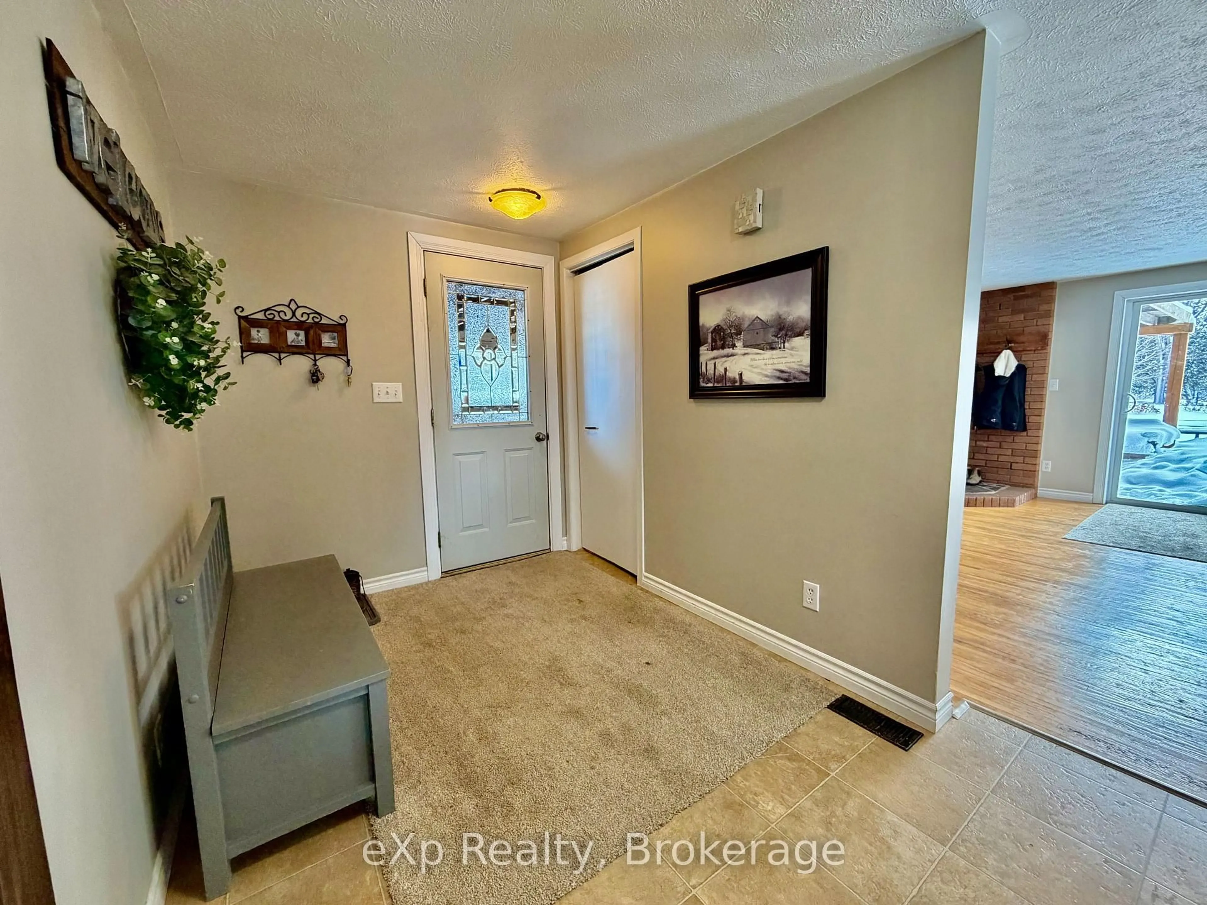 Indoor entryway for 935 Concession 10 Rd, South Bruce Ontario N0G 2J0