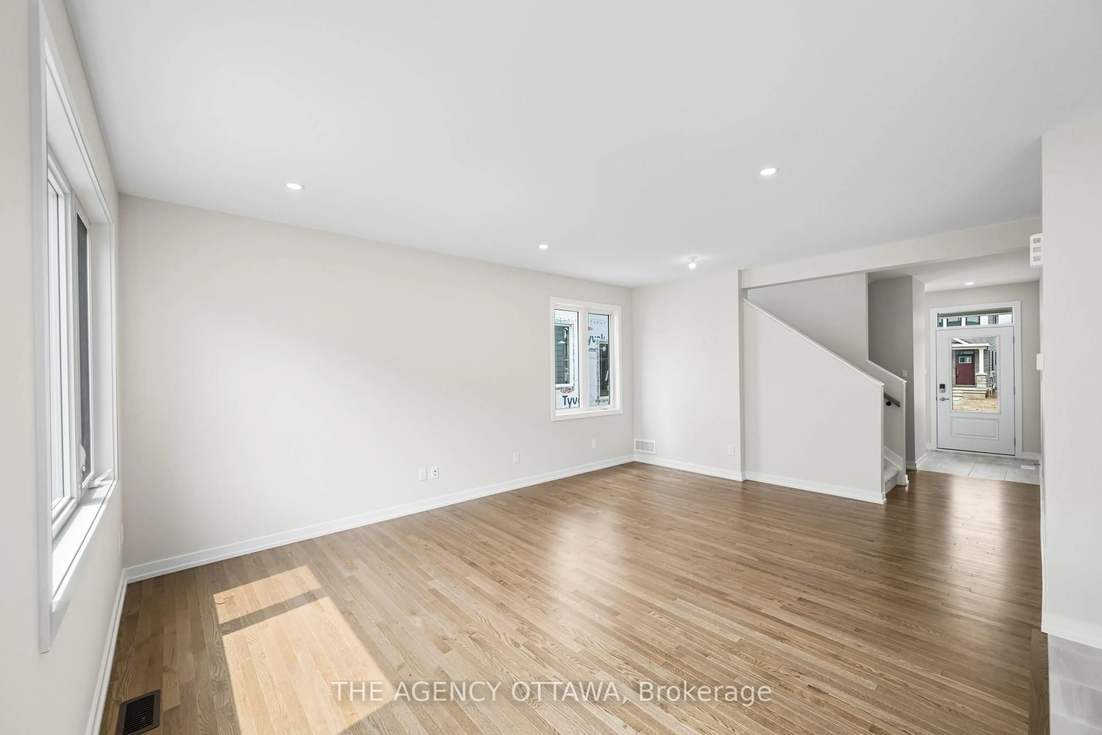 A pic of a room for 948 Seagrave Lane, Richmond Ontario K0A 2Z0