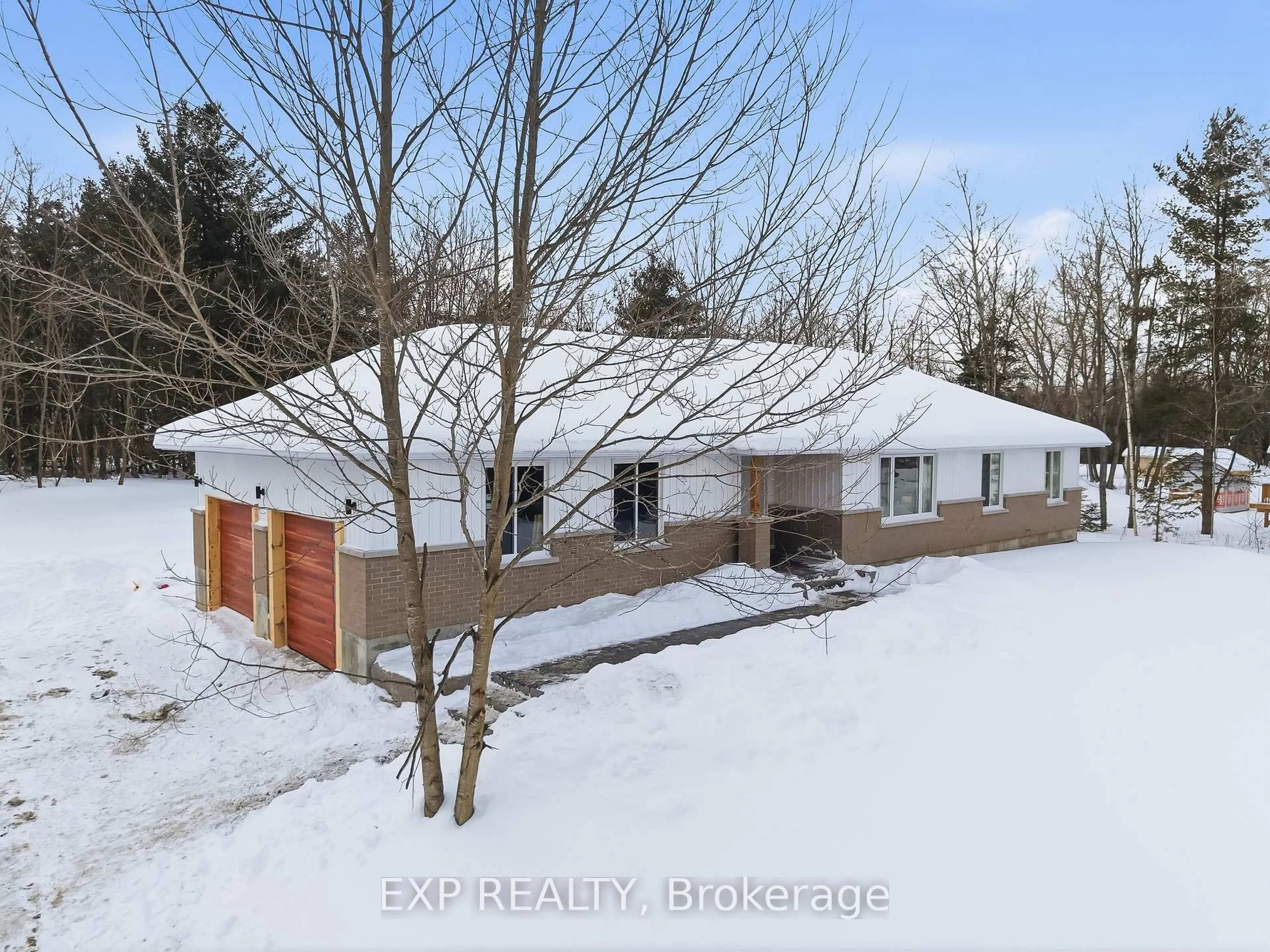 A pic from outside/outdoor area/front of a property/back of a property/a pic from drone, street for 40 Hutchinson Crt, Trent Hills Ontario K0K 3K0