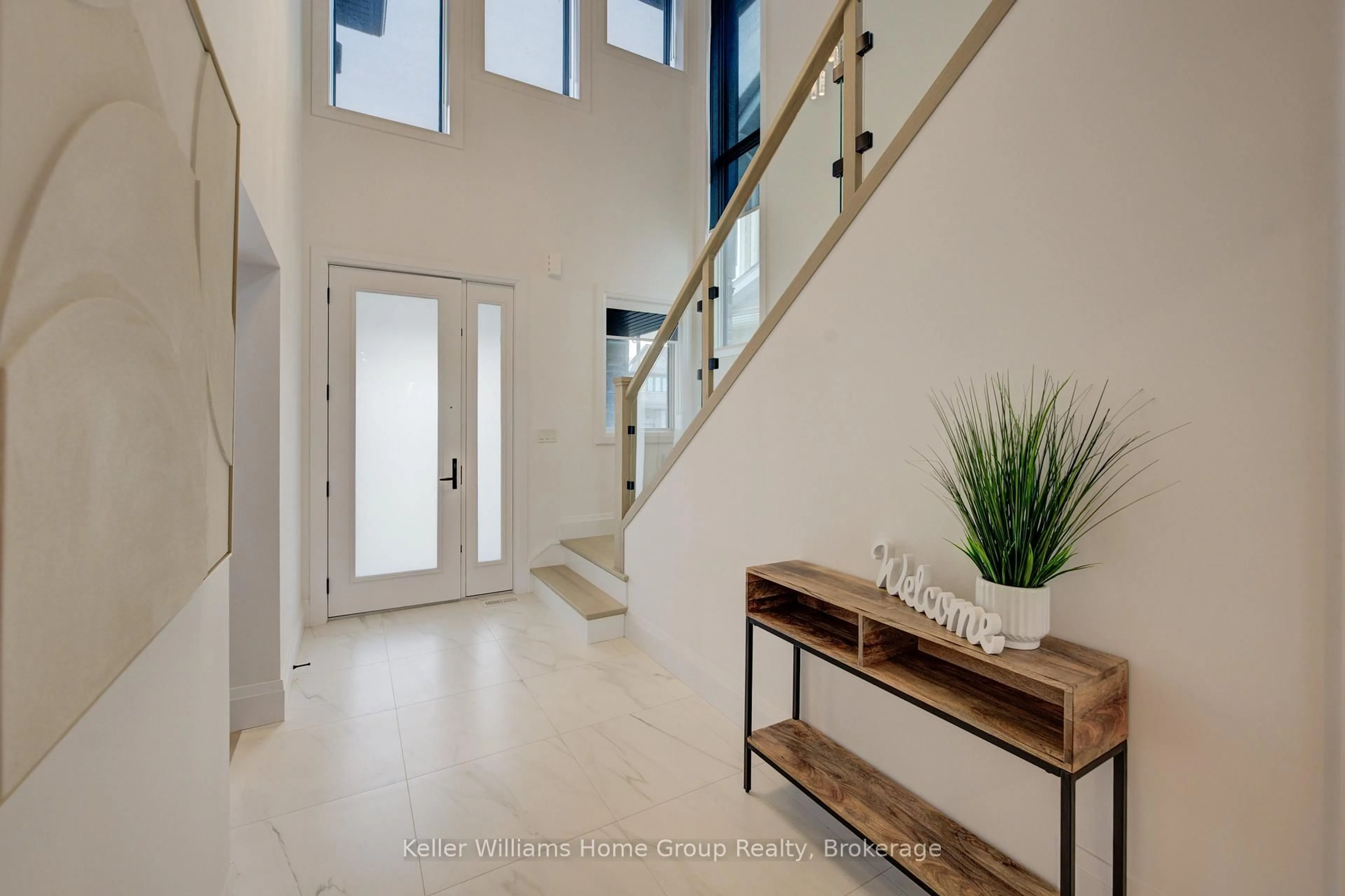 Indoor entryway for 62 Lovett Lane, Guelph Ontario N1G 0H3