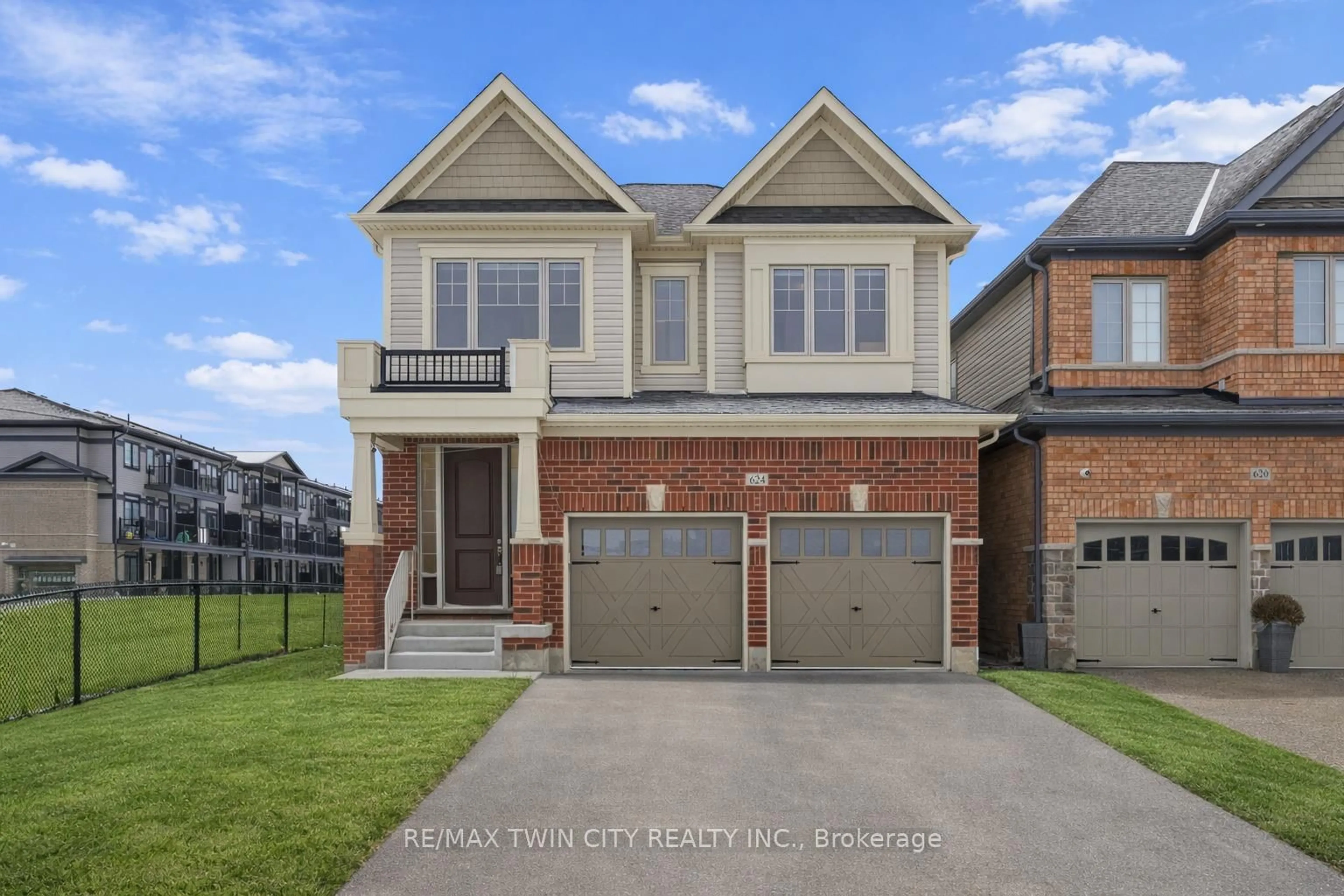 Home with brick exterior material, street for 624 Beckview Cres, Kitchener Ontario N2R 0R4