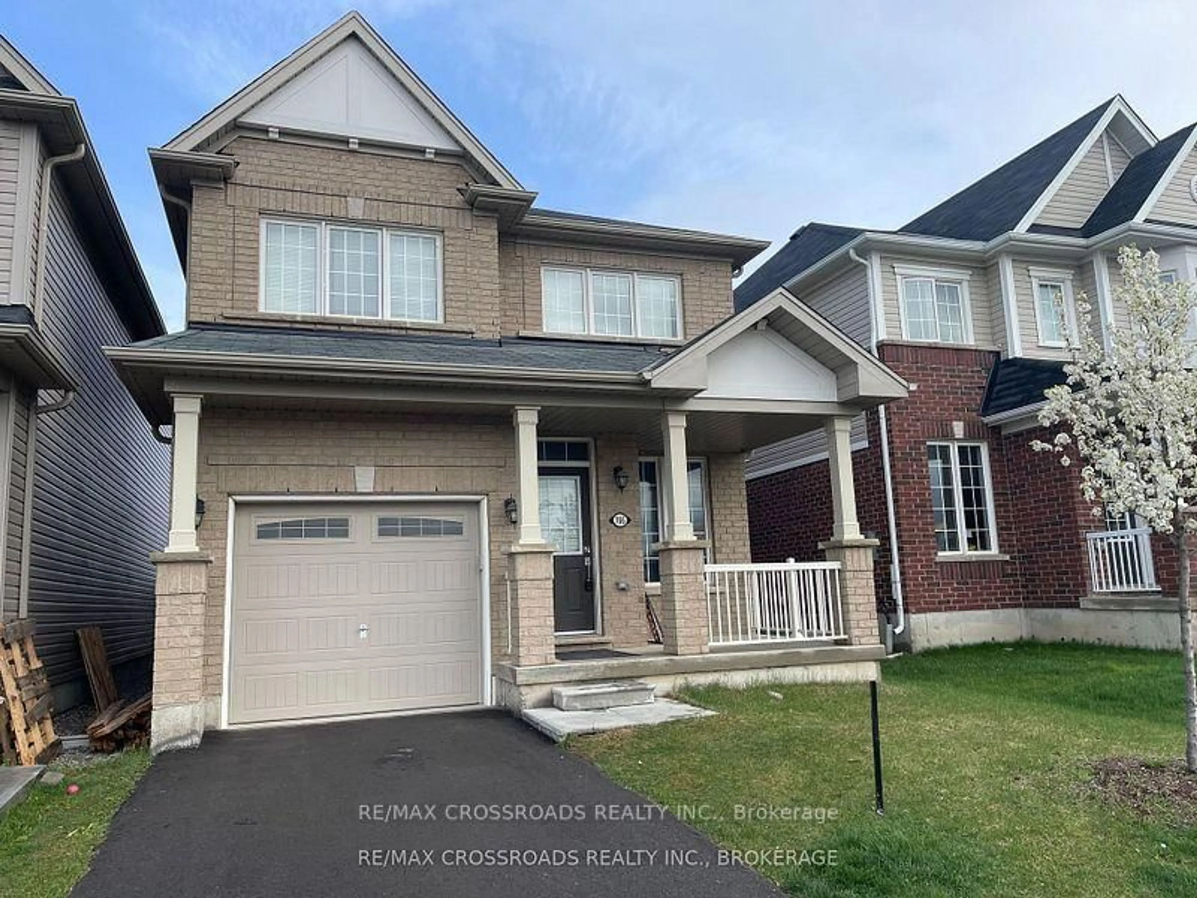 Home with brick exterior material, street for 166 Munro Circ, Brantford Ontario N3T 0R3