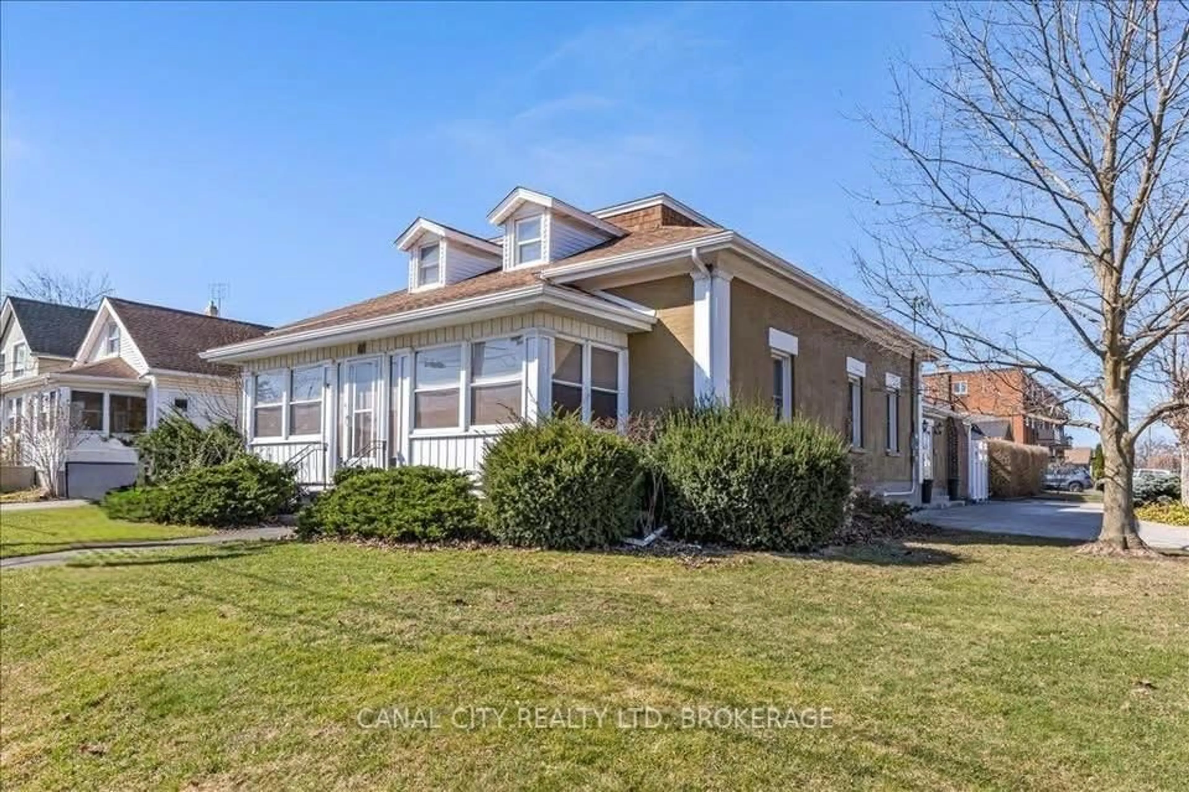 Unknown for 49 Pine St, Thorold Ontario L2V 3L5