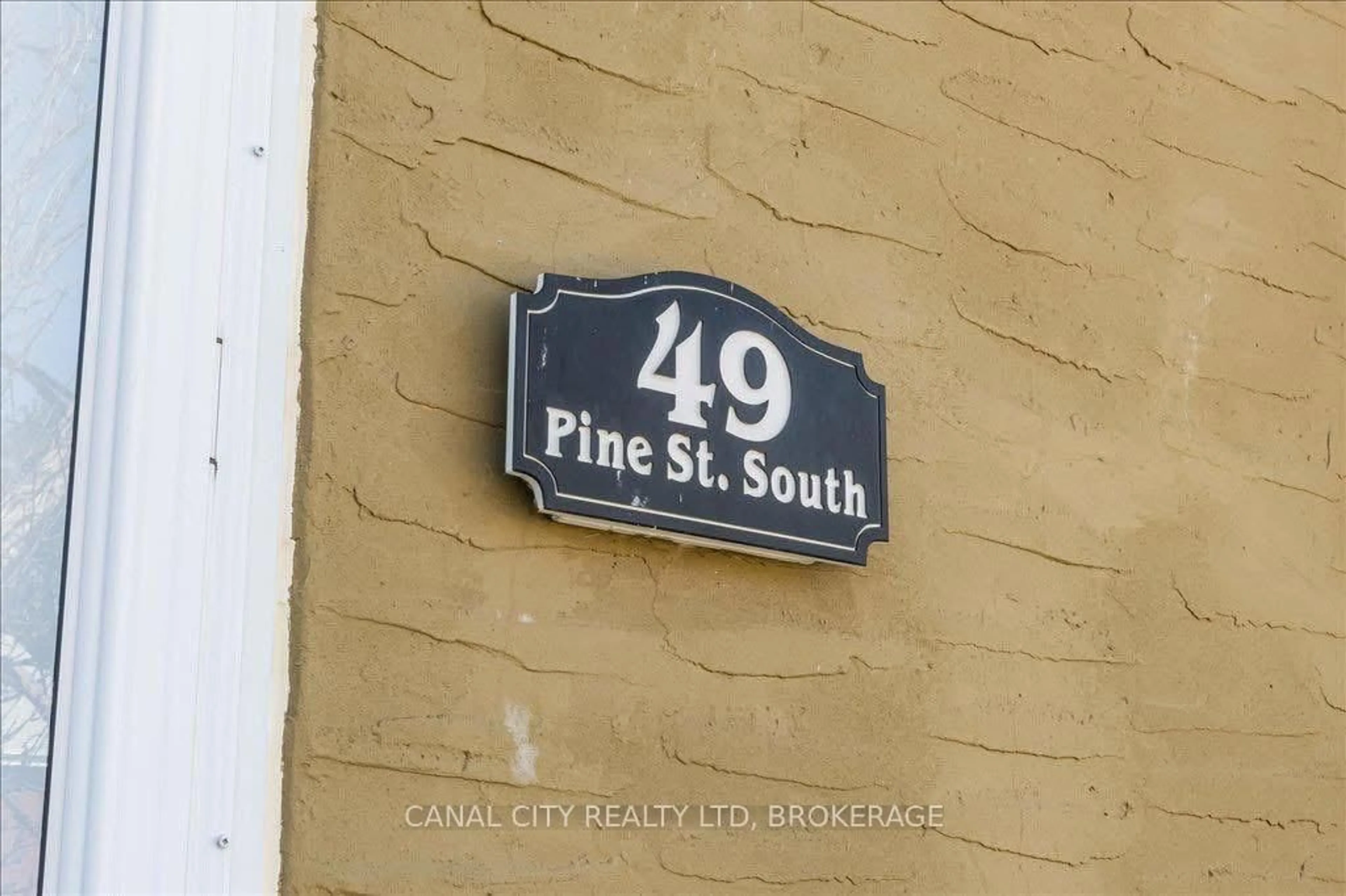 Unknown for 49 Pine St, Thorold Ontario L2V 3L5