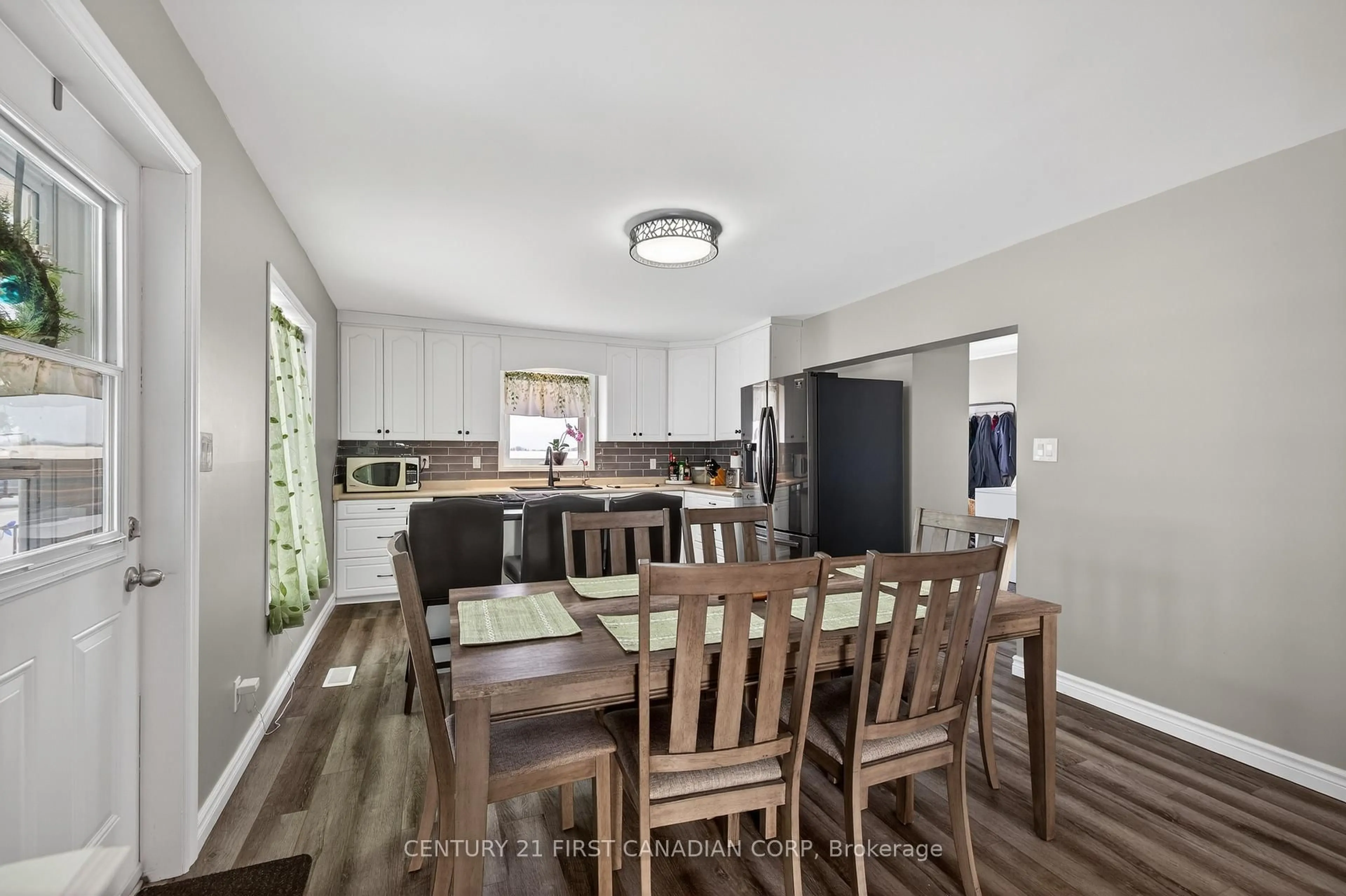 Open concept kitchen, unknown for 20385 Port Rd, Chatham-Kent Ontario N0P 1W0