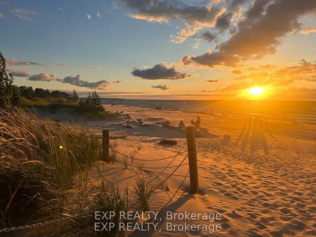 9995 Port Franks Estates Dr, Lambton Shores 3