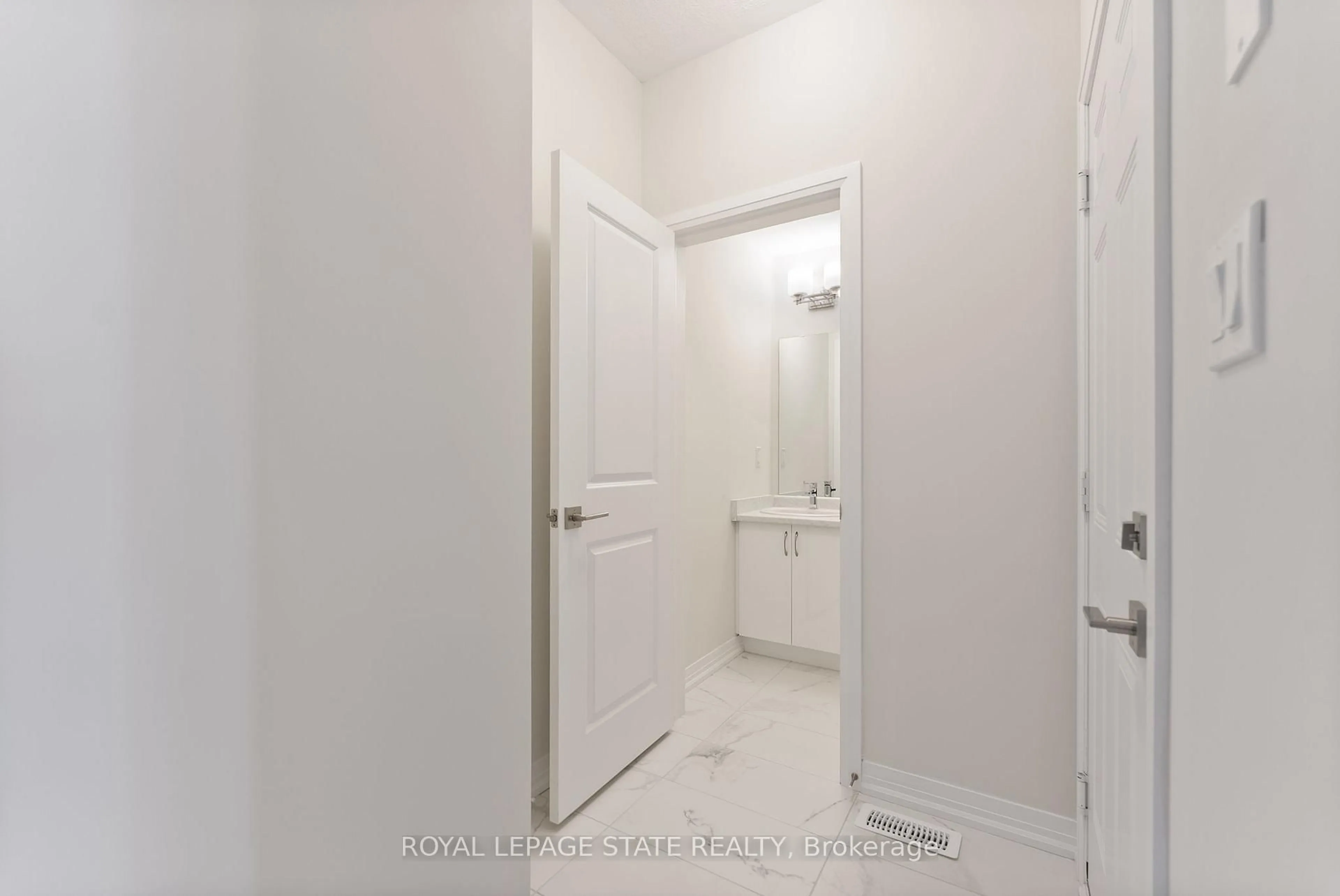 Unknown for 660 Colborne St #26, Brantford Ontario N3T 0L8