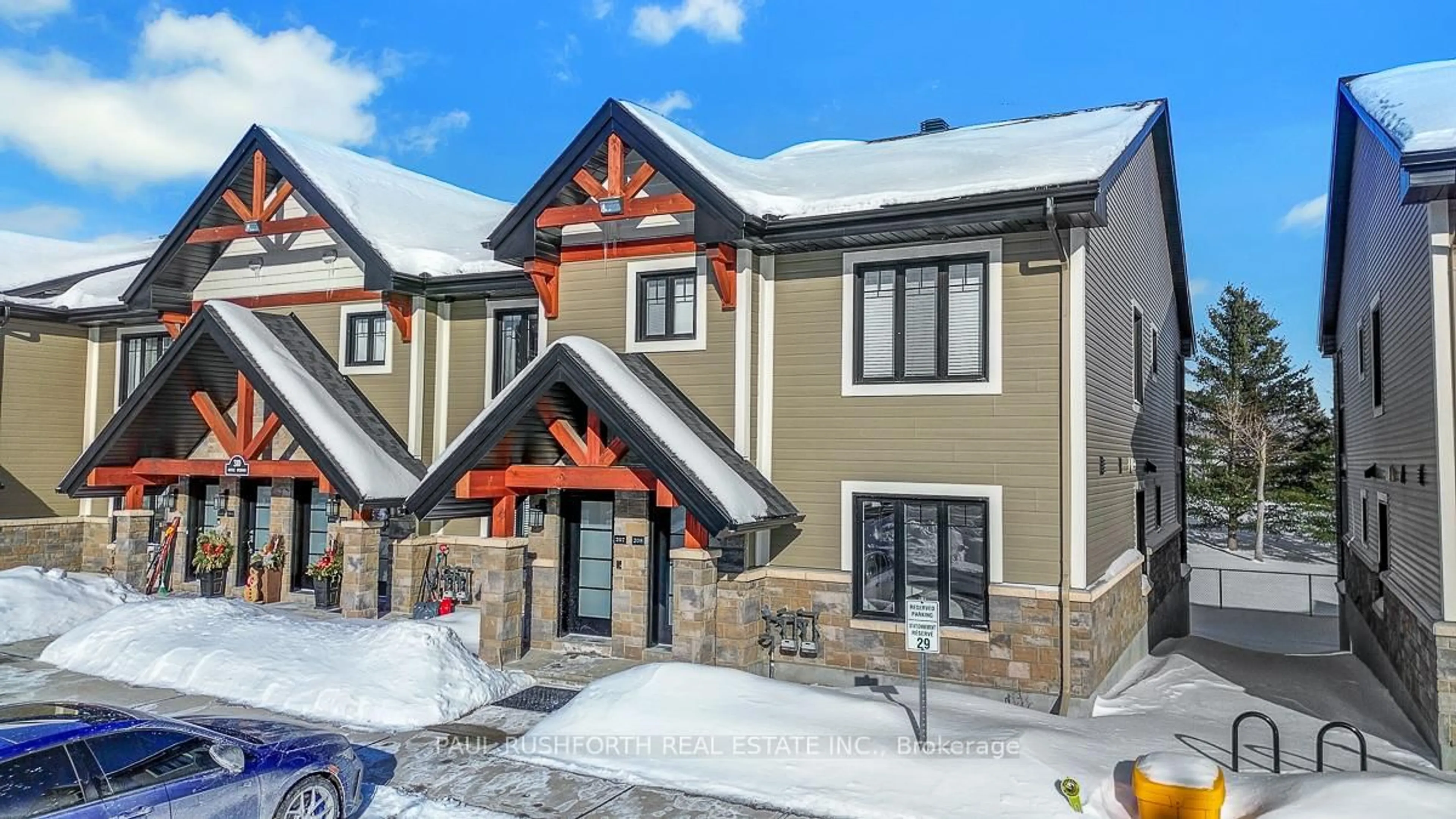 Indoor foyer for 310 MONTEE OUTAOUAIS St #208, Clarence-Rockland Ontario K4K 1G2