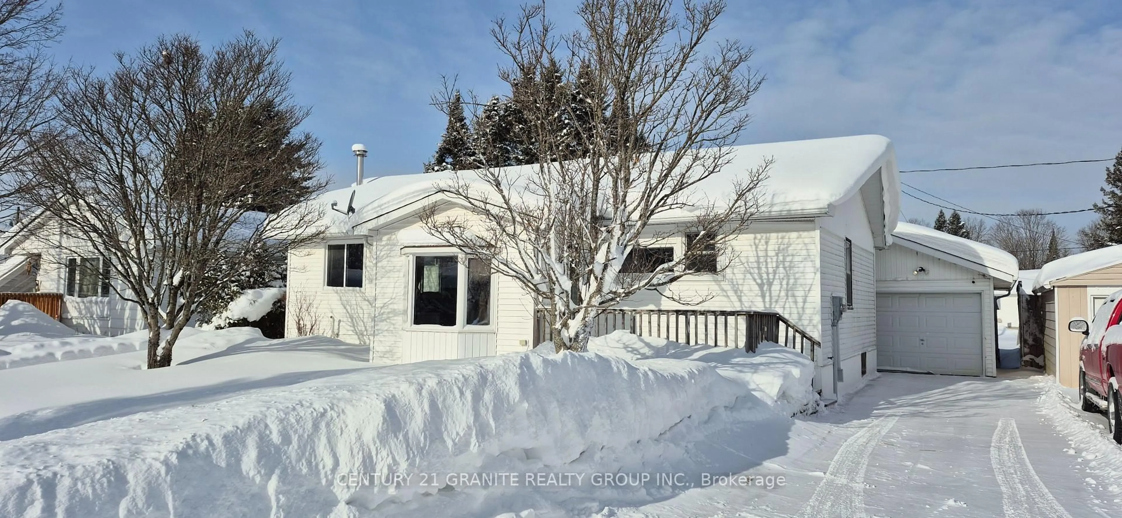 Unknown for 10 Hemlock St, Highlands East Ontario K0L 1M0