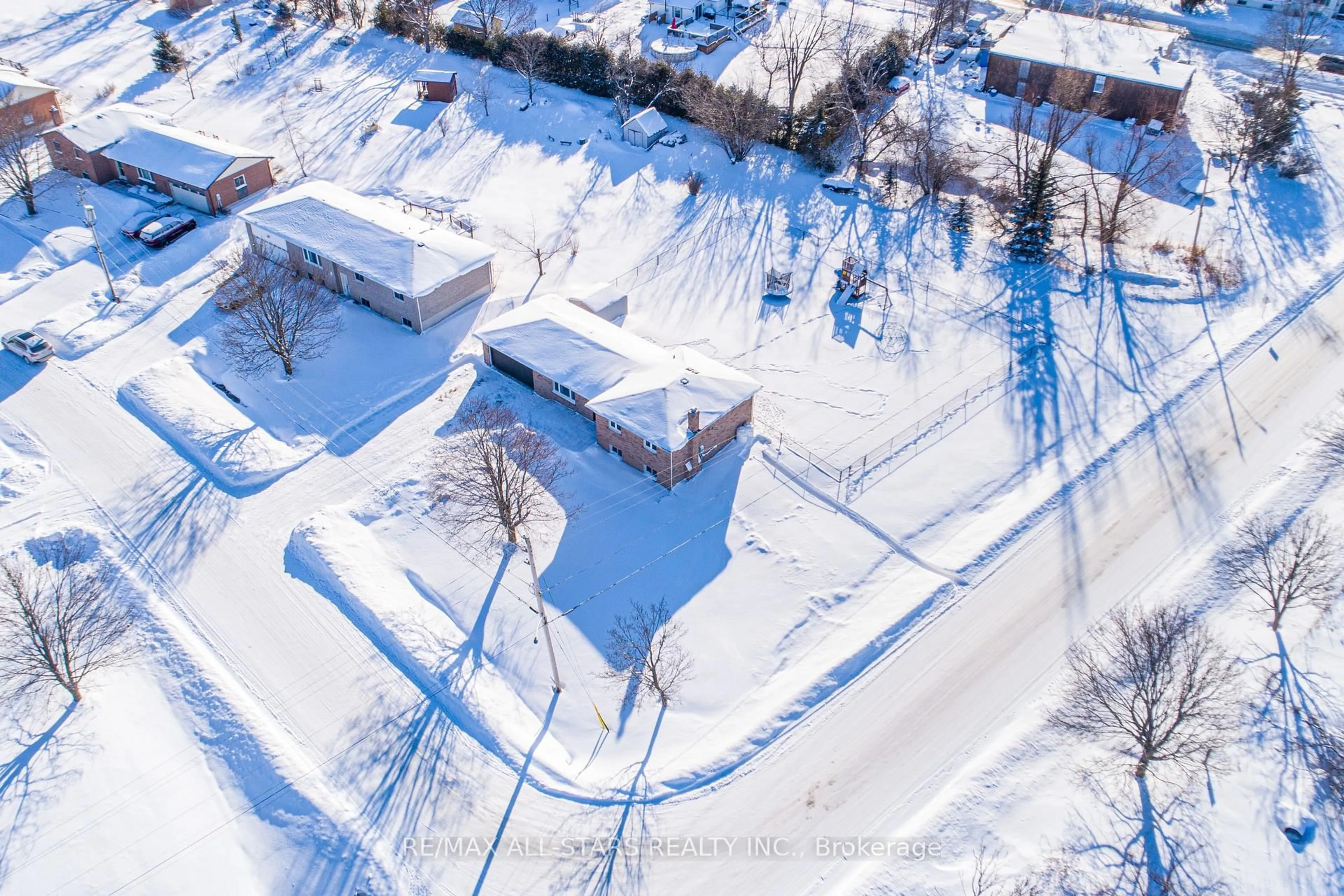 A pic from outside/outdoor area/front of a property/back of a property/a pic from drone, street for 1 Mancini Dr, Kawartha Lakes Ontario K0M 2T0