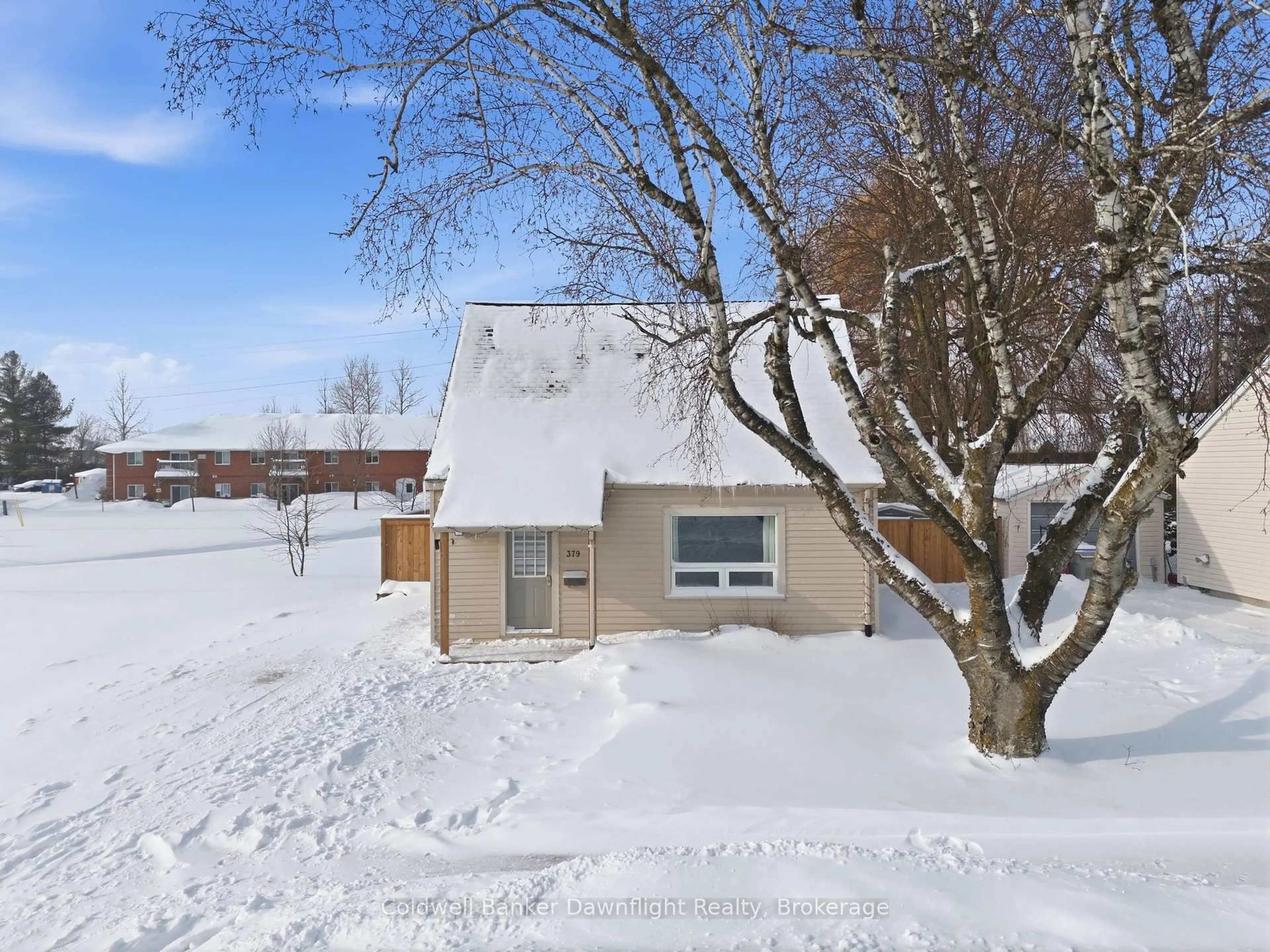 A pic from outside/outdoor area/front of a property/back of a property/a pic from drone, street for 379 Marlborough St, South Huron Ontario N0M 1S2