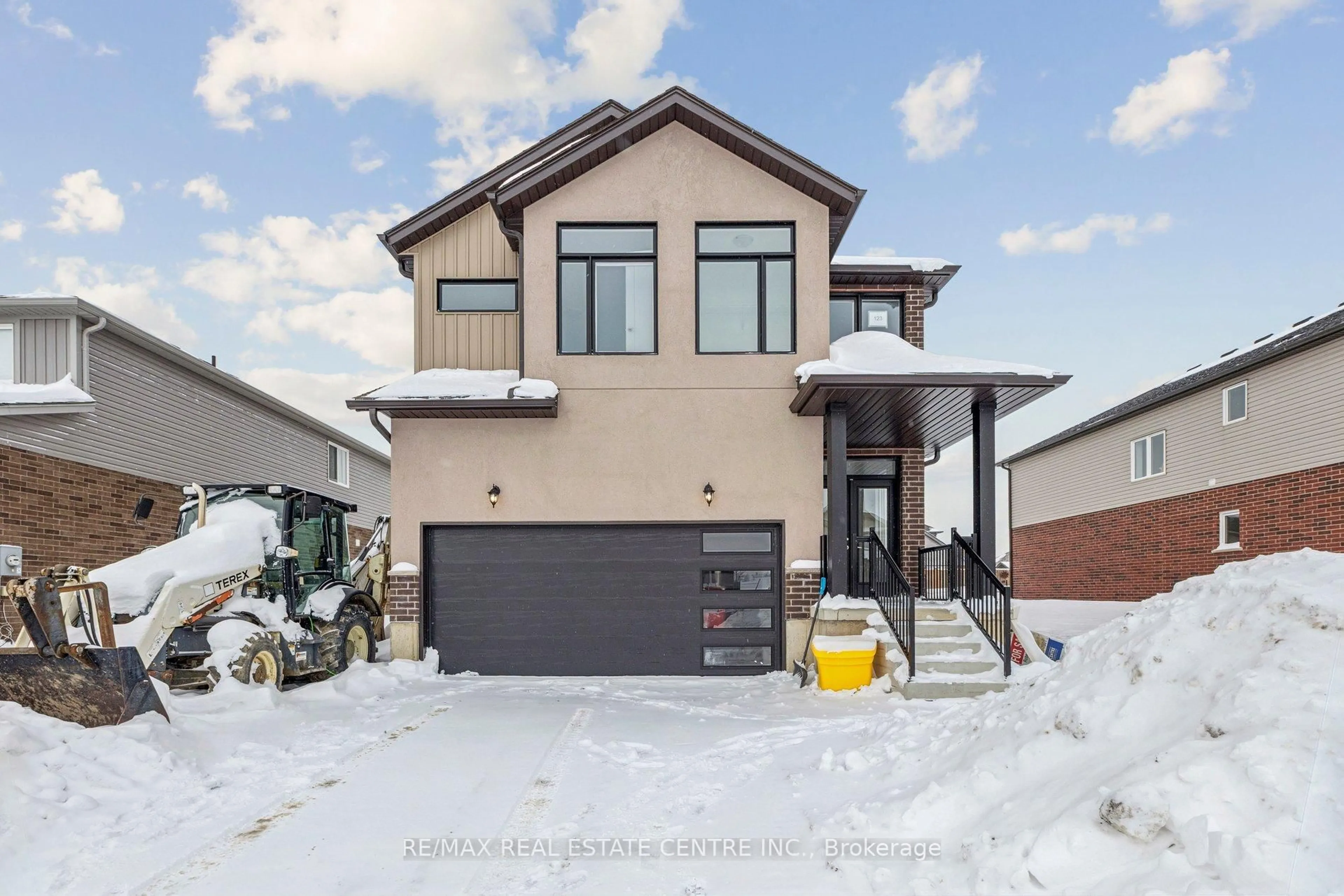 Home with brick exterior material, street for 123 Maple St, Mapleton Ontario N0G 1P0