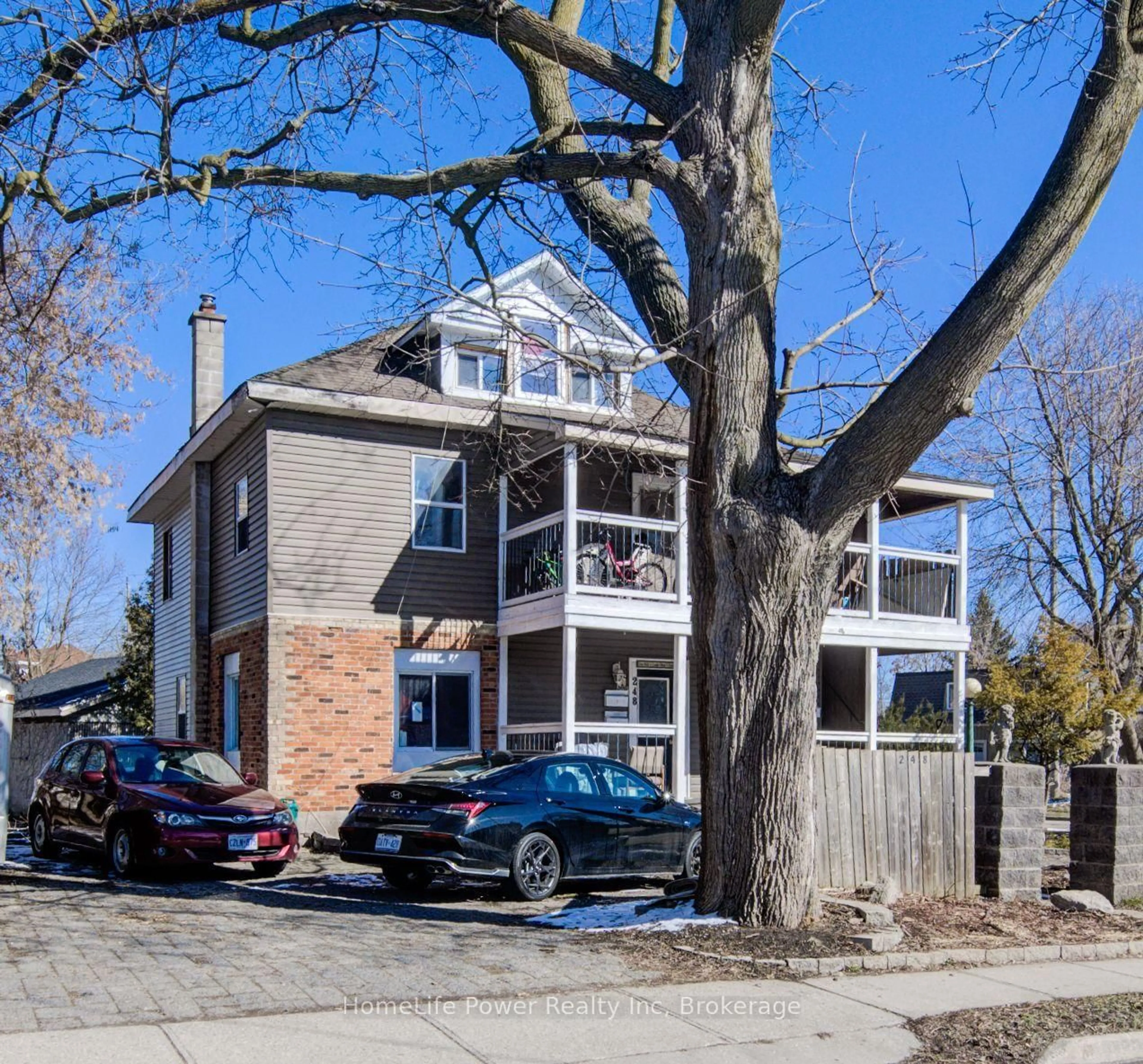 Unknown for 248 Main St, Cambridge Ontario N1R 1X3