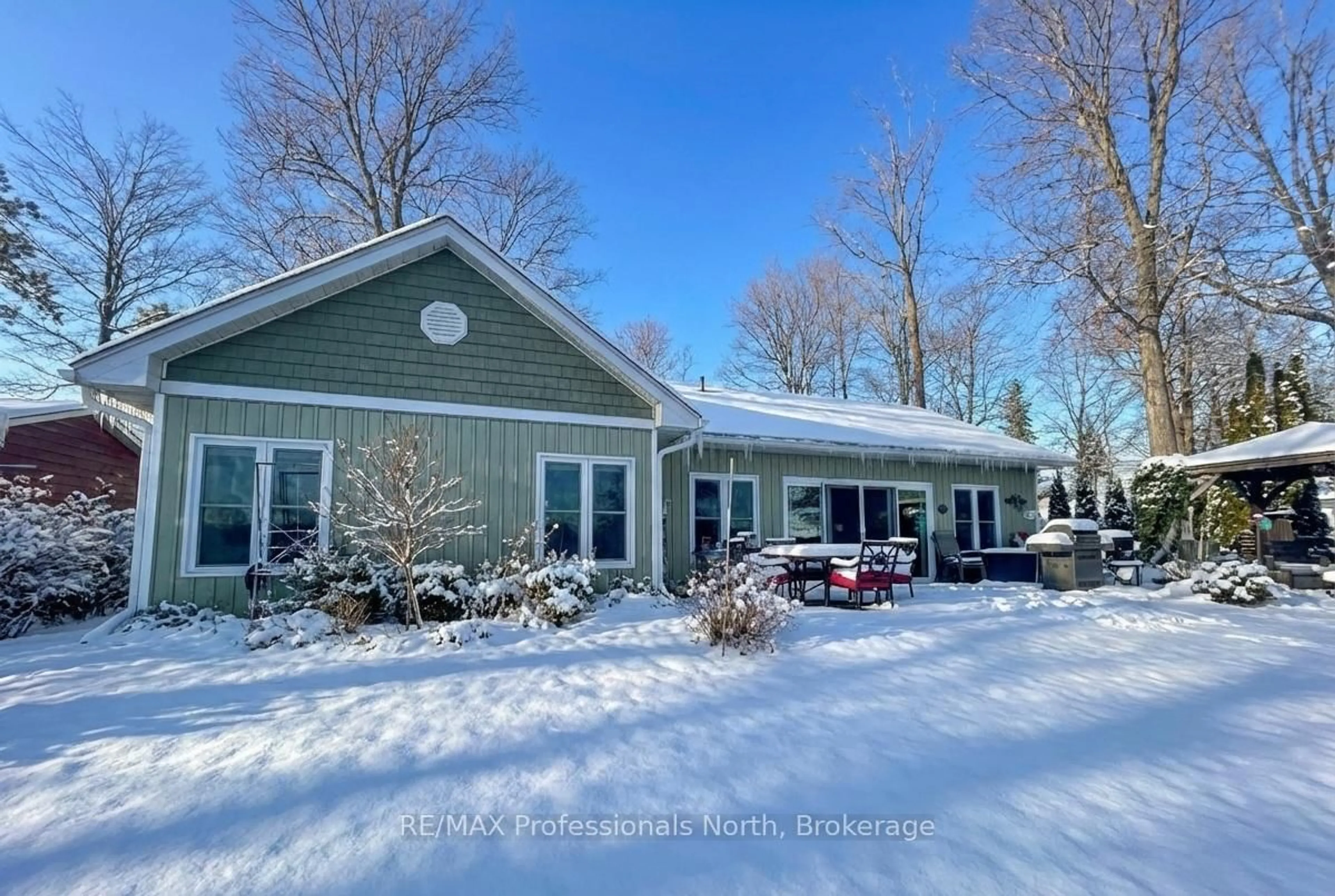 Unknown for 563 Dalhaven Rd, Selwyn Ontario K0L 1T0