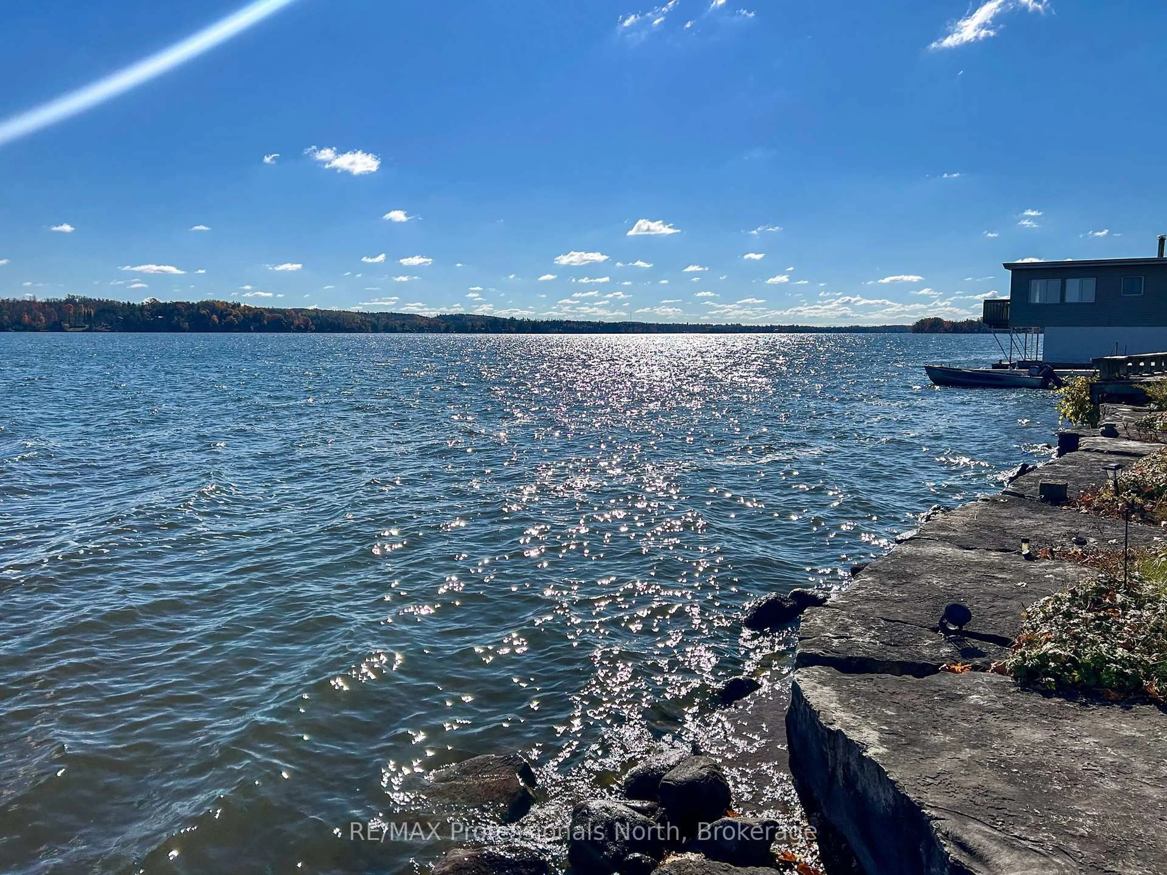 Blurry image for 563 Dalhaven Rd, Selwyn Ontario K0L 1T0