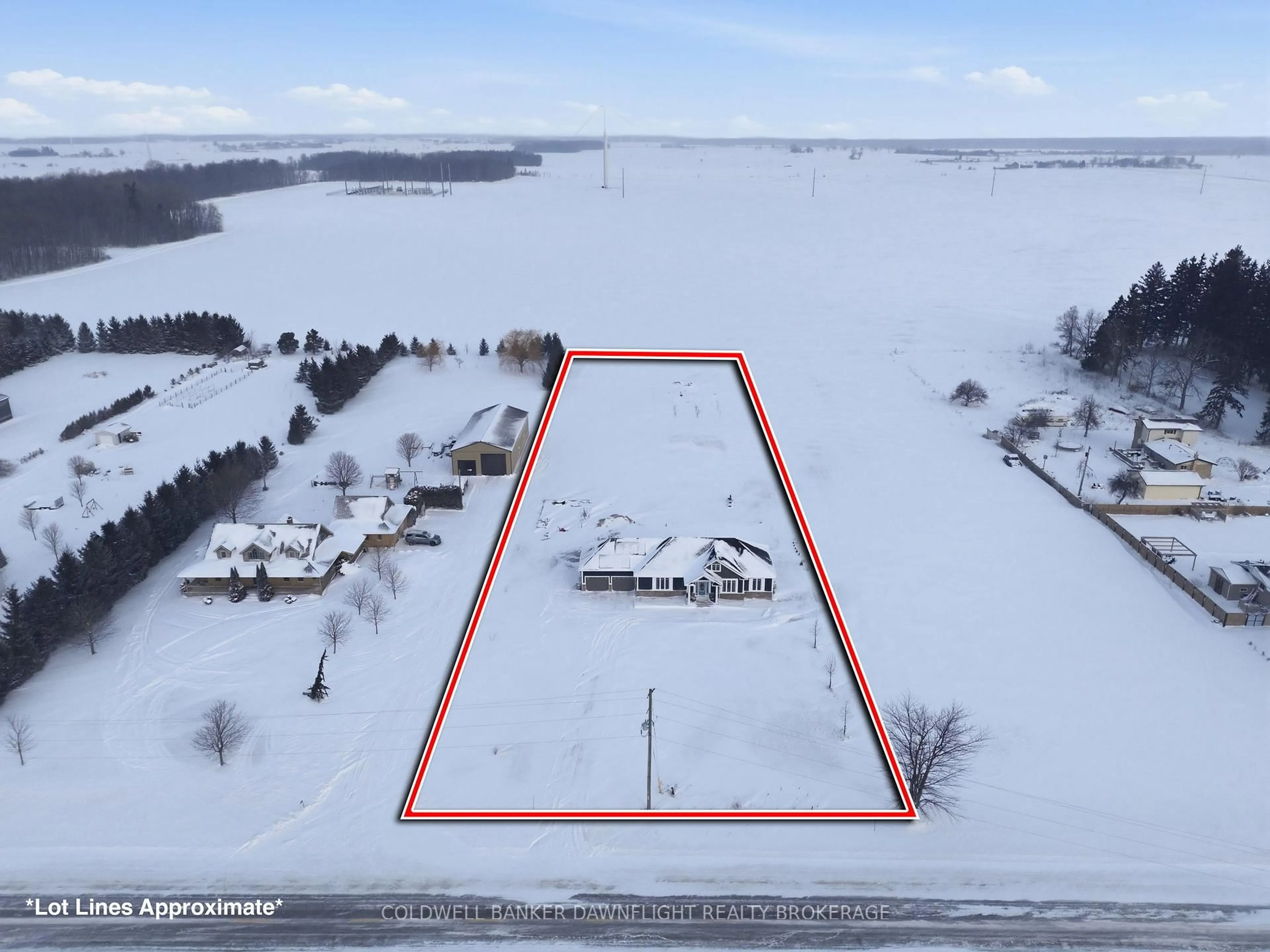 A pic from outside/outdoor area/front of a property/back of a property/a pic from drone, building for 60 Victoria Ave, South Huron Ontario N0M 1M0