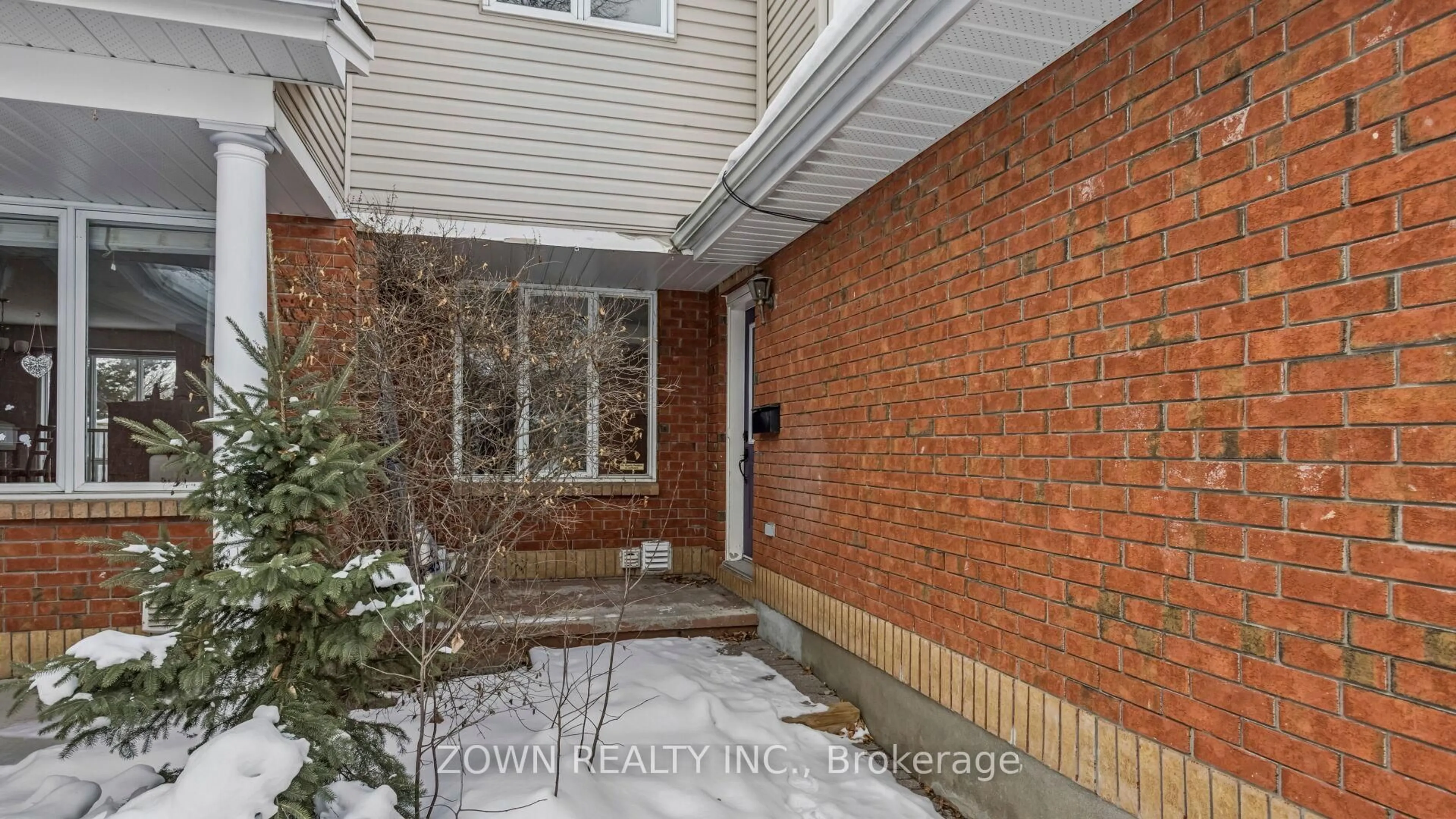 Unknown for 104 Banchory Cres, Ottawa Ontario K2K 2V2