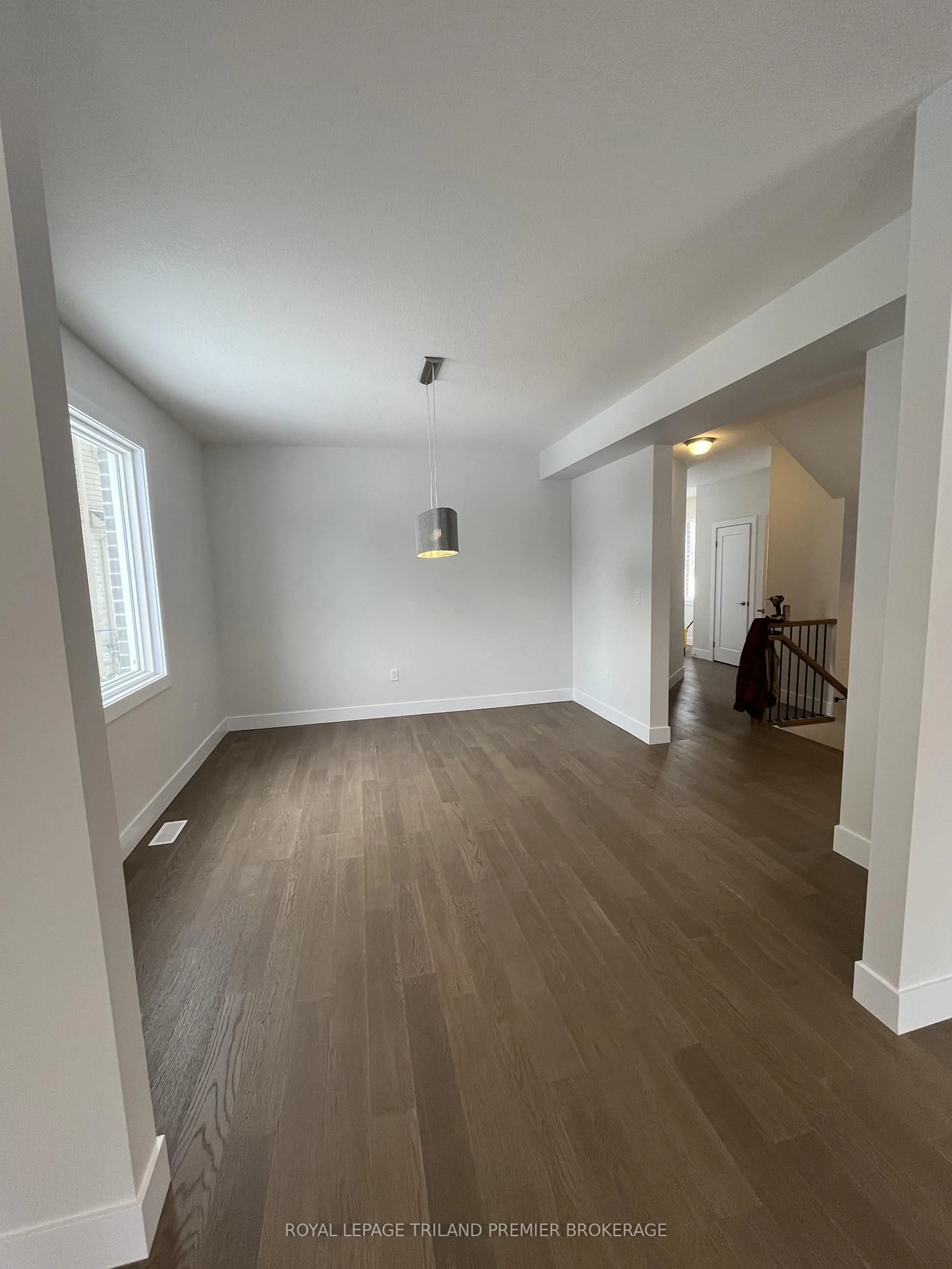 A pic of a room for 2698 BOBOLINK Lane, London South Ontario N6M 0J9