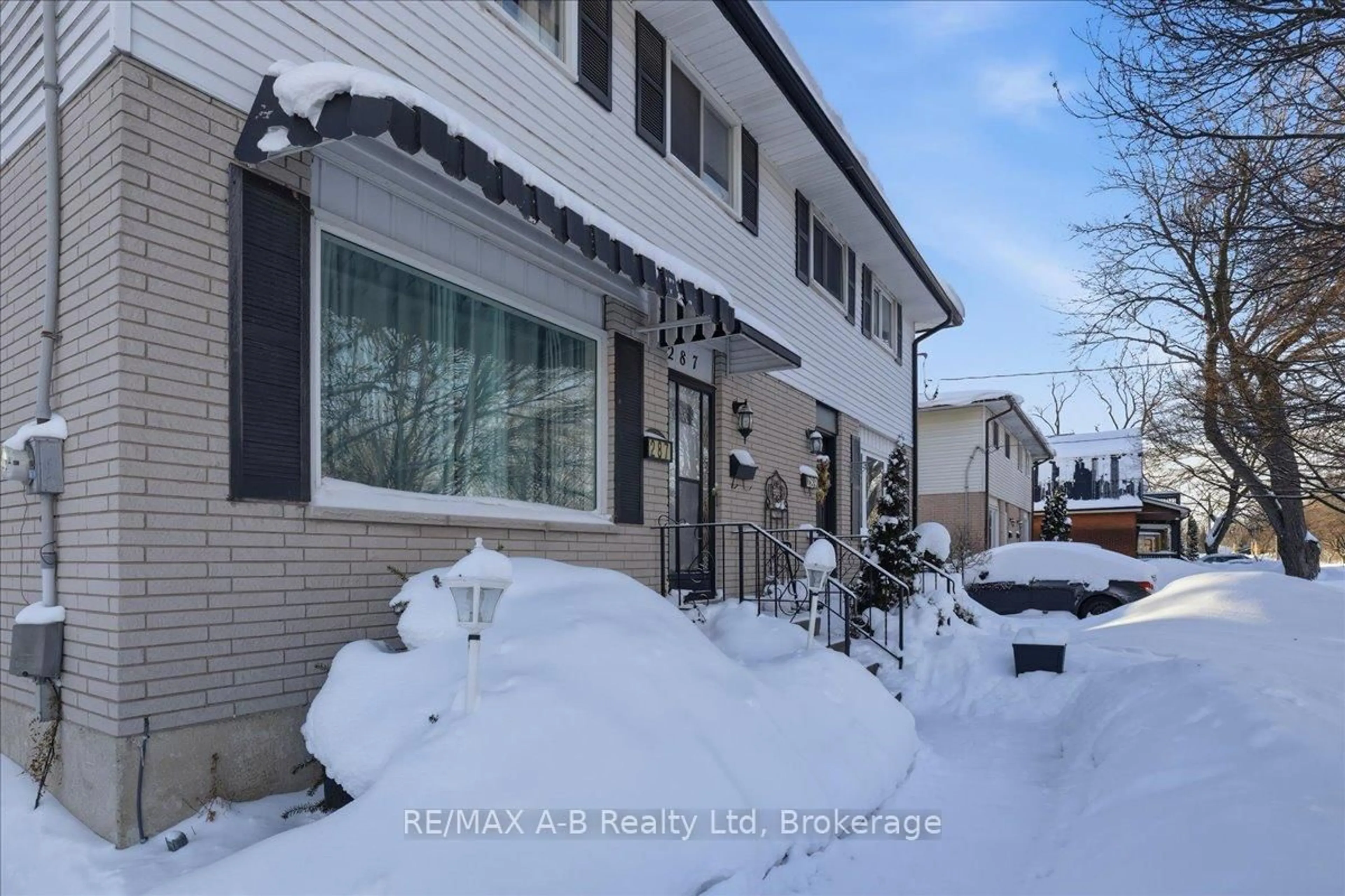 Unknown for 287 Front St, Stratford Ontario N5A 4J1