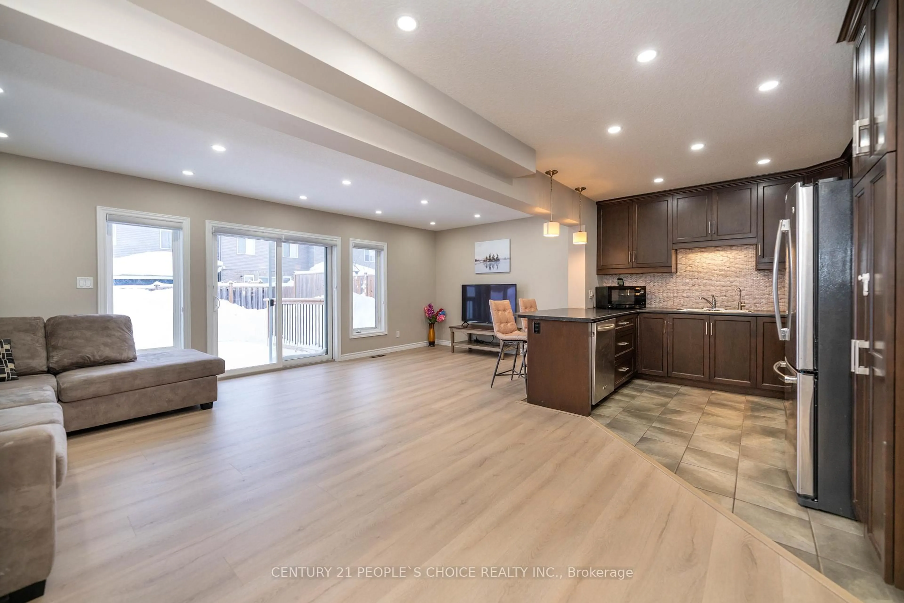 Open concept kitchen, unknown for 19 DAVIDSON Dr, Stratford Ontario N5A 0C7