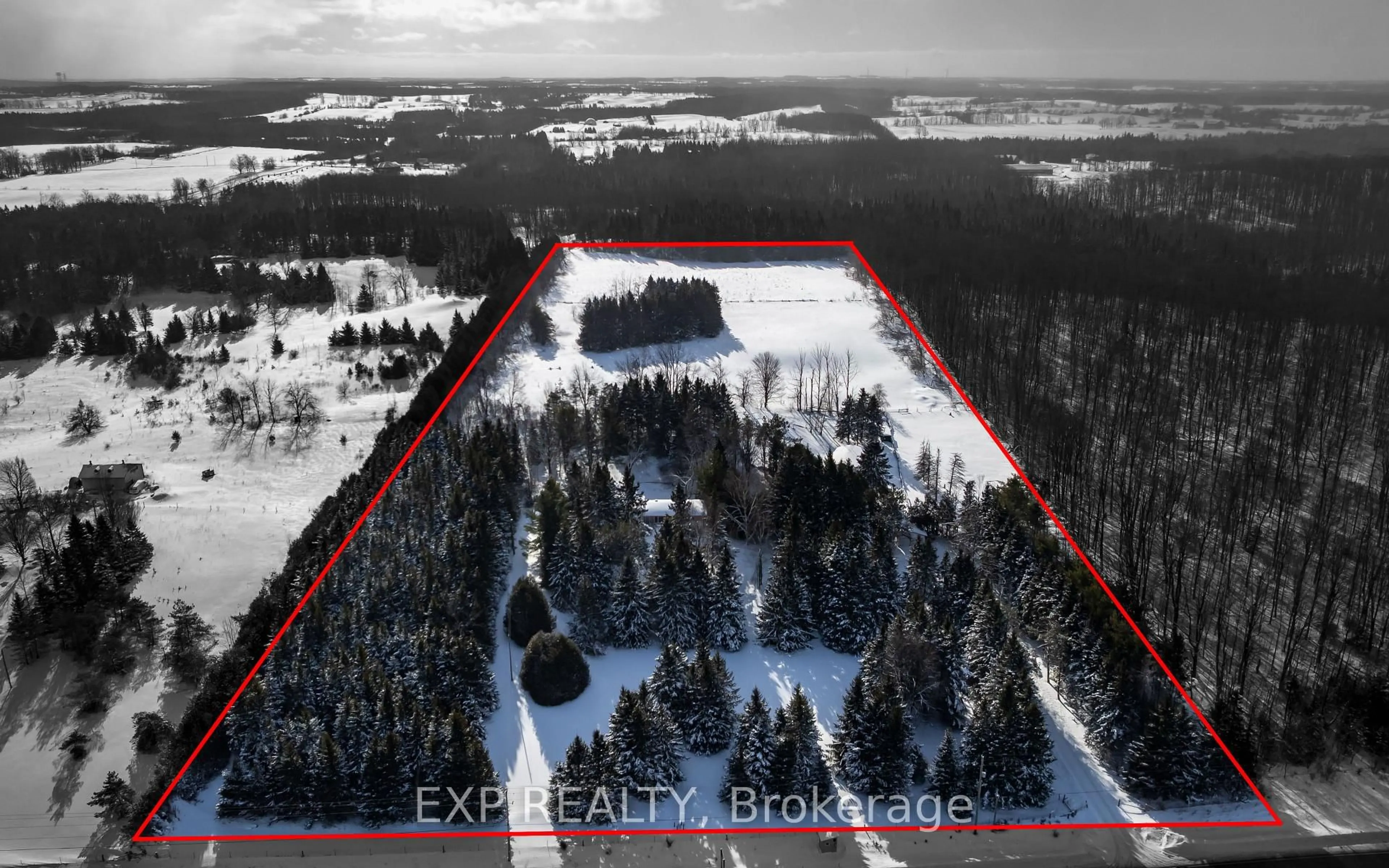 A pic from outside/outdoor area/front of a property/back of a property/a pic from drone, unknown for 506086 Highway 89 Highway, Mono Ontario L9V 1H7