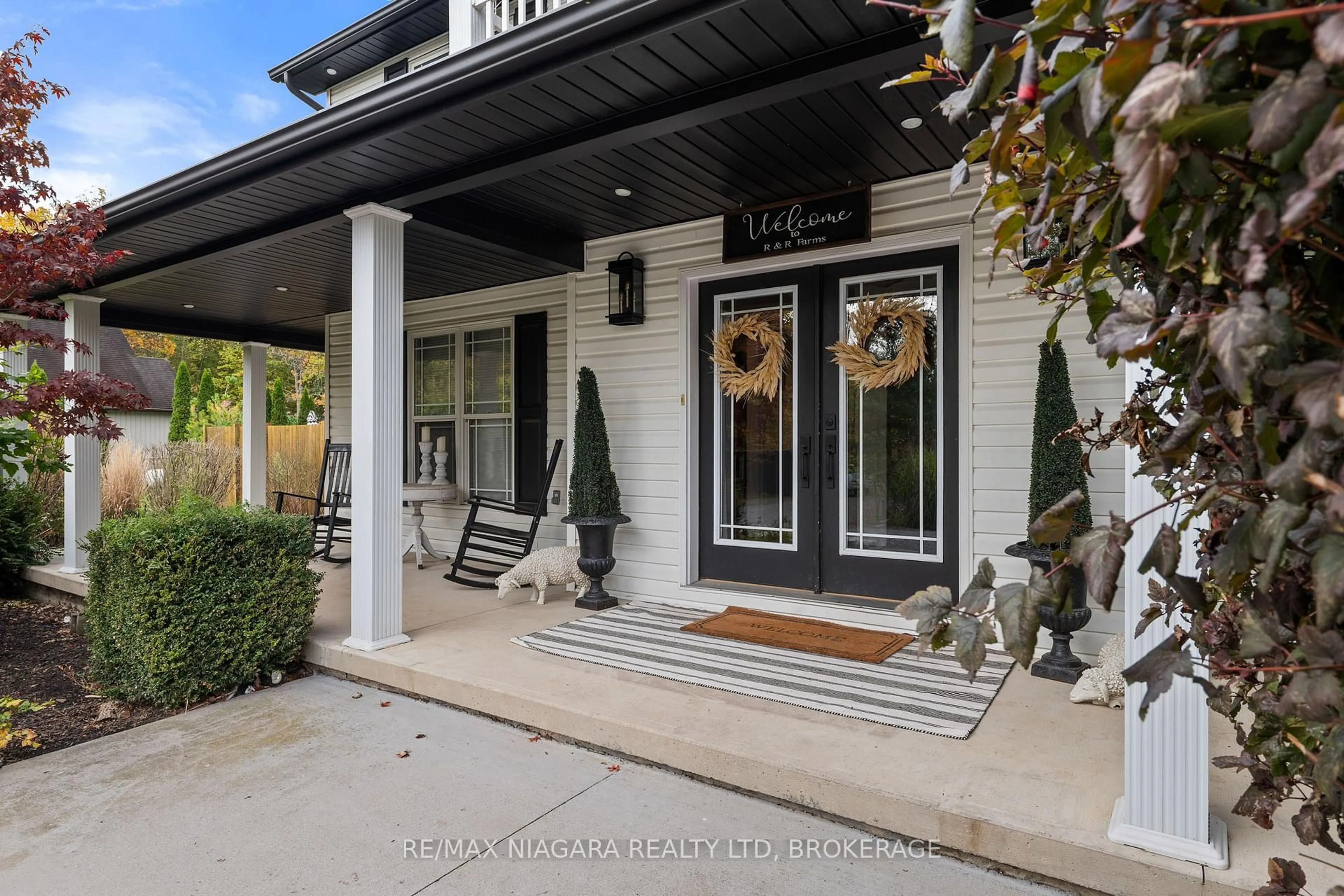 Indoor entryway for 51268 Tunnacliffe Rd, Wainfleet Ontario L0S 1V0