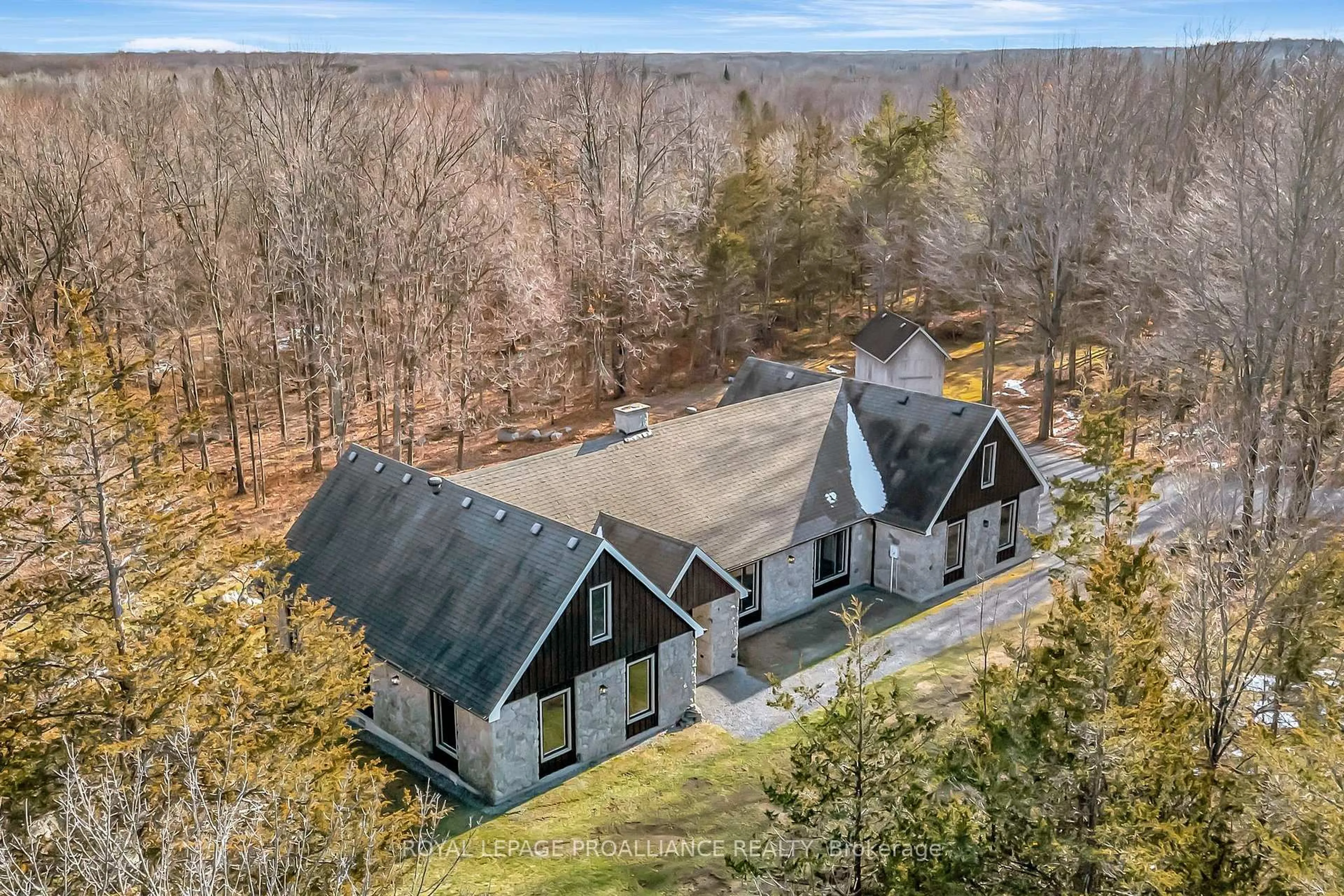 A pic from outside/outdoor area/front of a property/back of a property/a pic from drone, water/lake/river/ocean view for 510 MONEYMORE Rd, Belleville Ontario K0K 2Y0