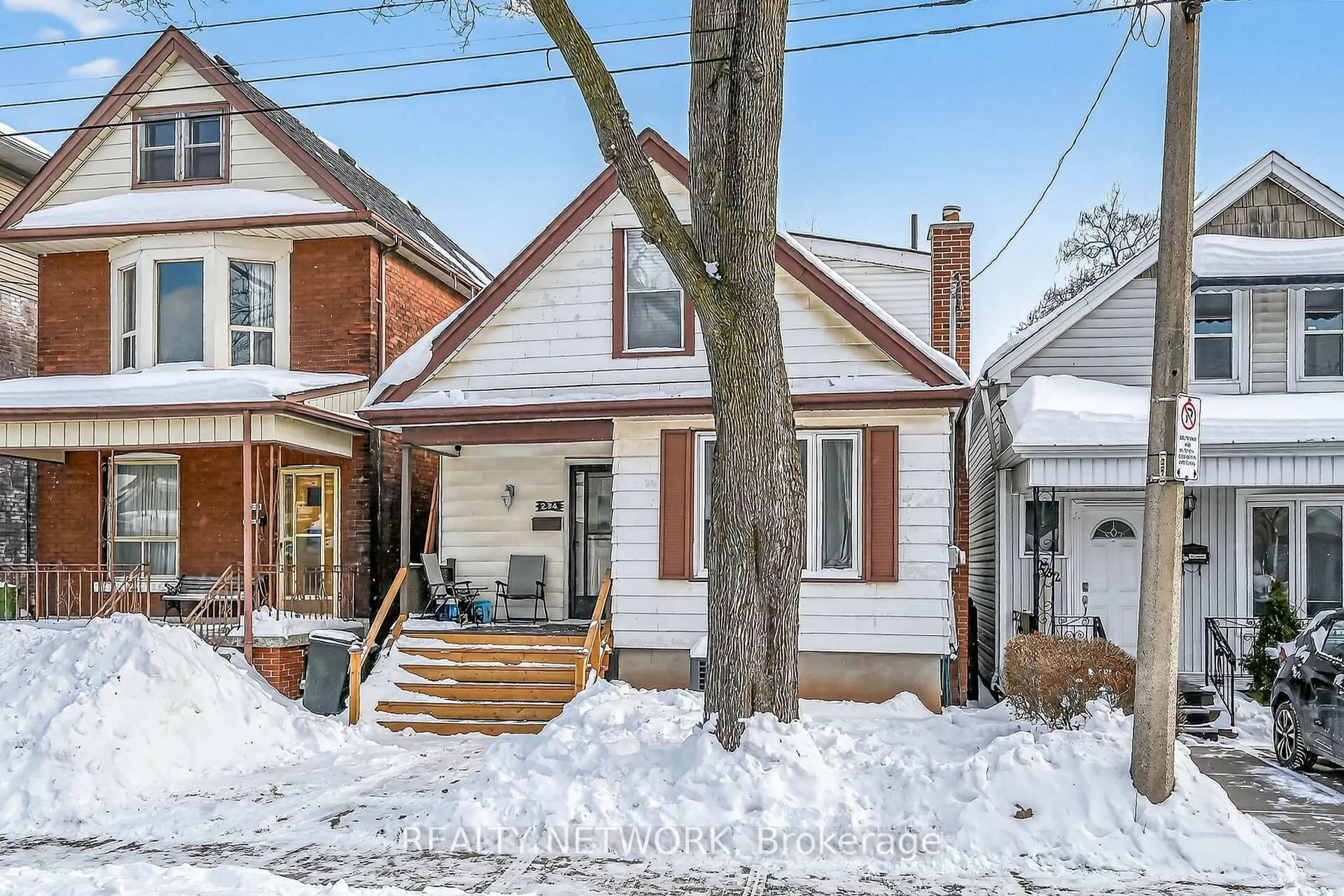 Home with brick exterior material, street for 234 Balmoral Ave, Hamilton Ontario L8L 7S2