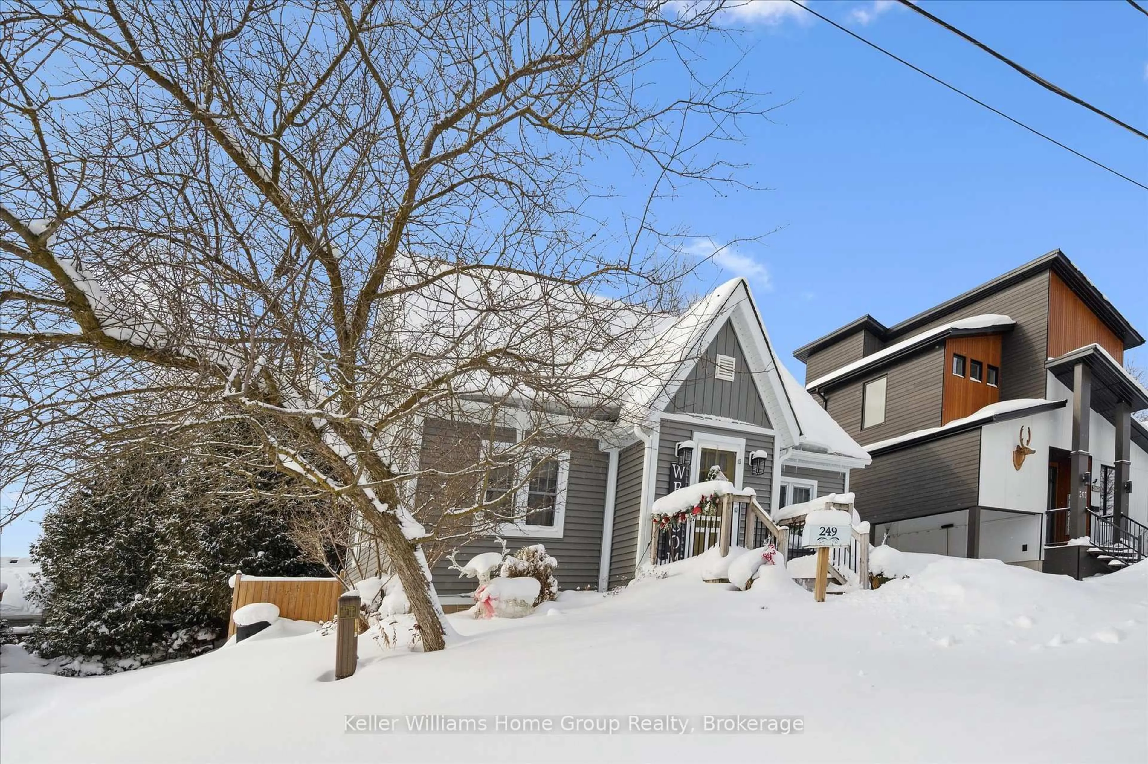 Patio, street for 249 Gowrie St, Centre Wellington Ontario N1M 2H2