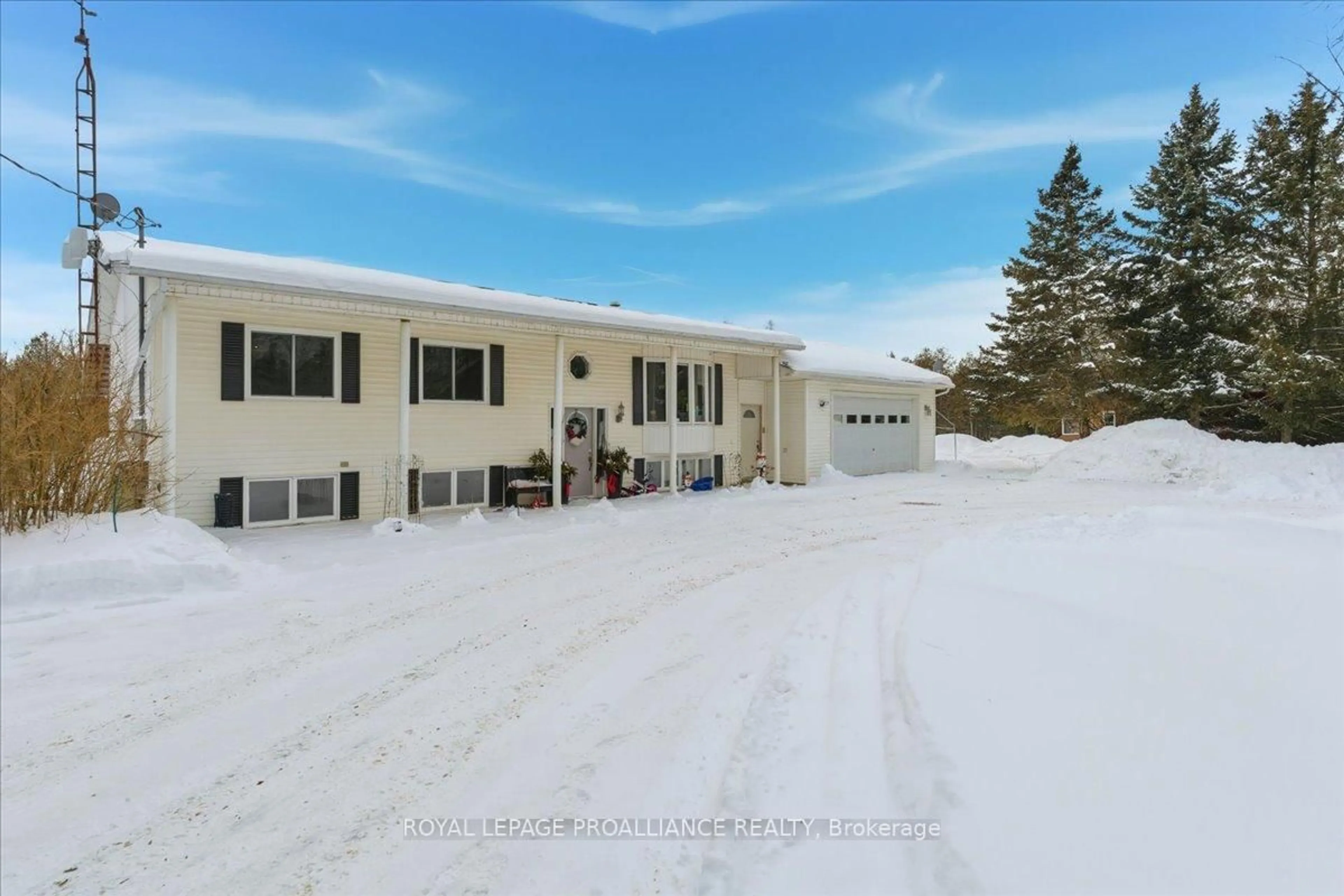 A pic from outside/outdoor area/front of a property/back of a property/a pic from drone, unknown for 1442 Quin Mo Lac Rd, Tweed Ontario K0K 3J0