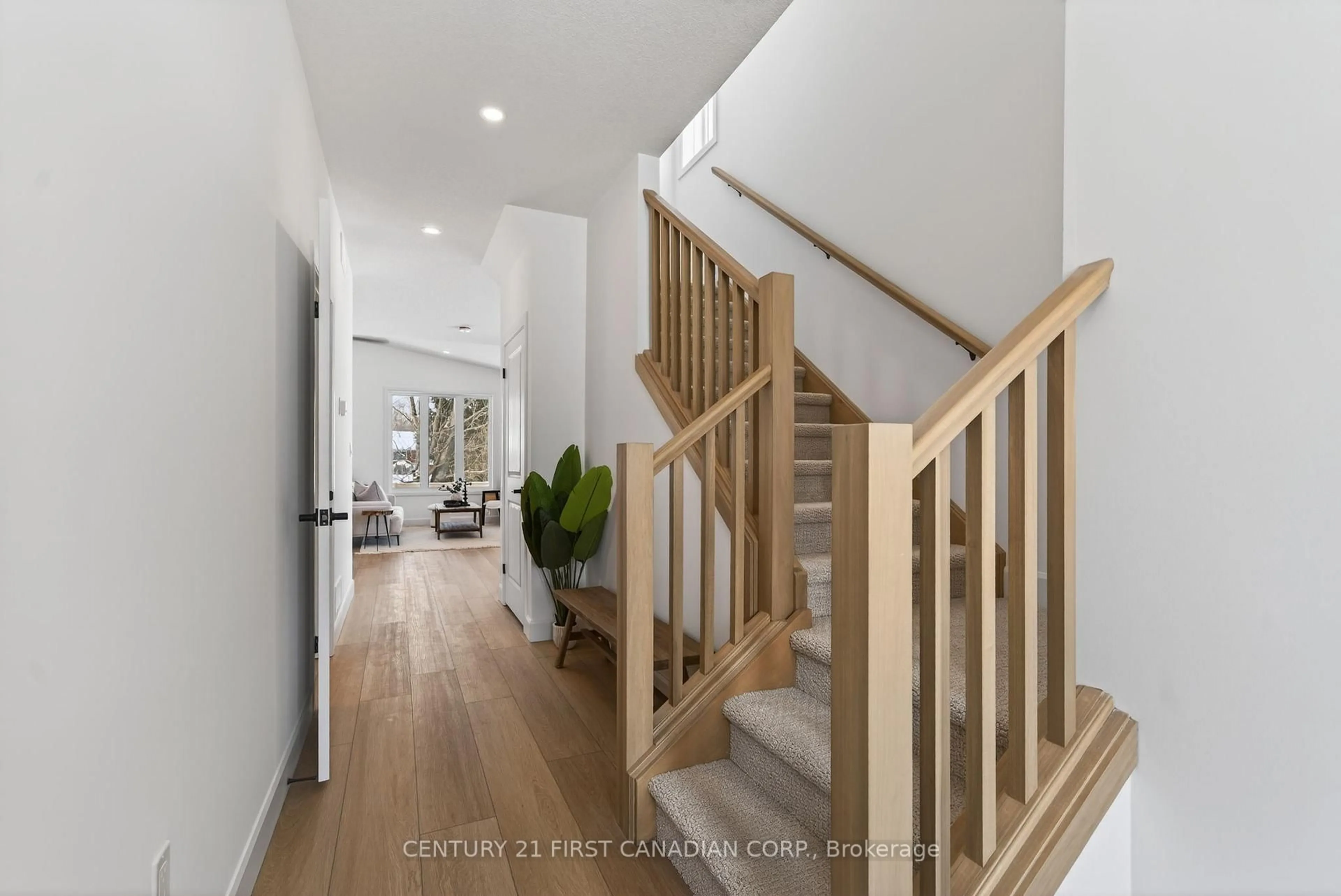 Unknown for 9 Twynstra St, North Middlesex Ontario N0M 1A0